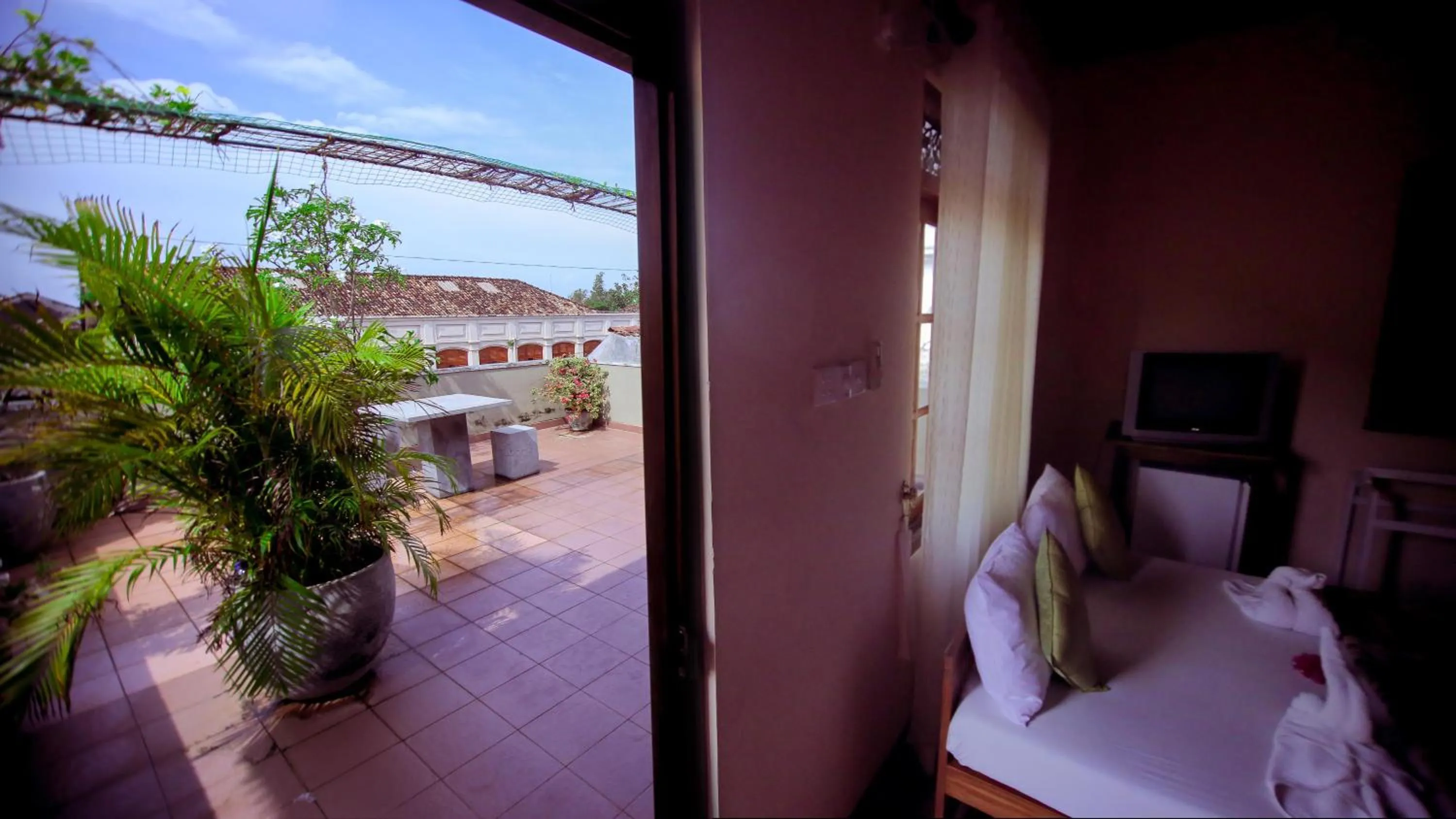 Balcony/Terrace in The Frangipani motel