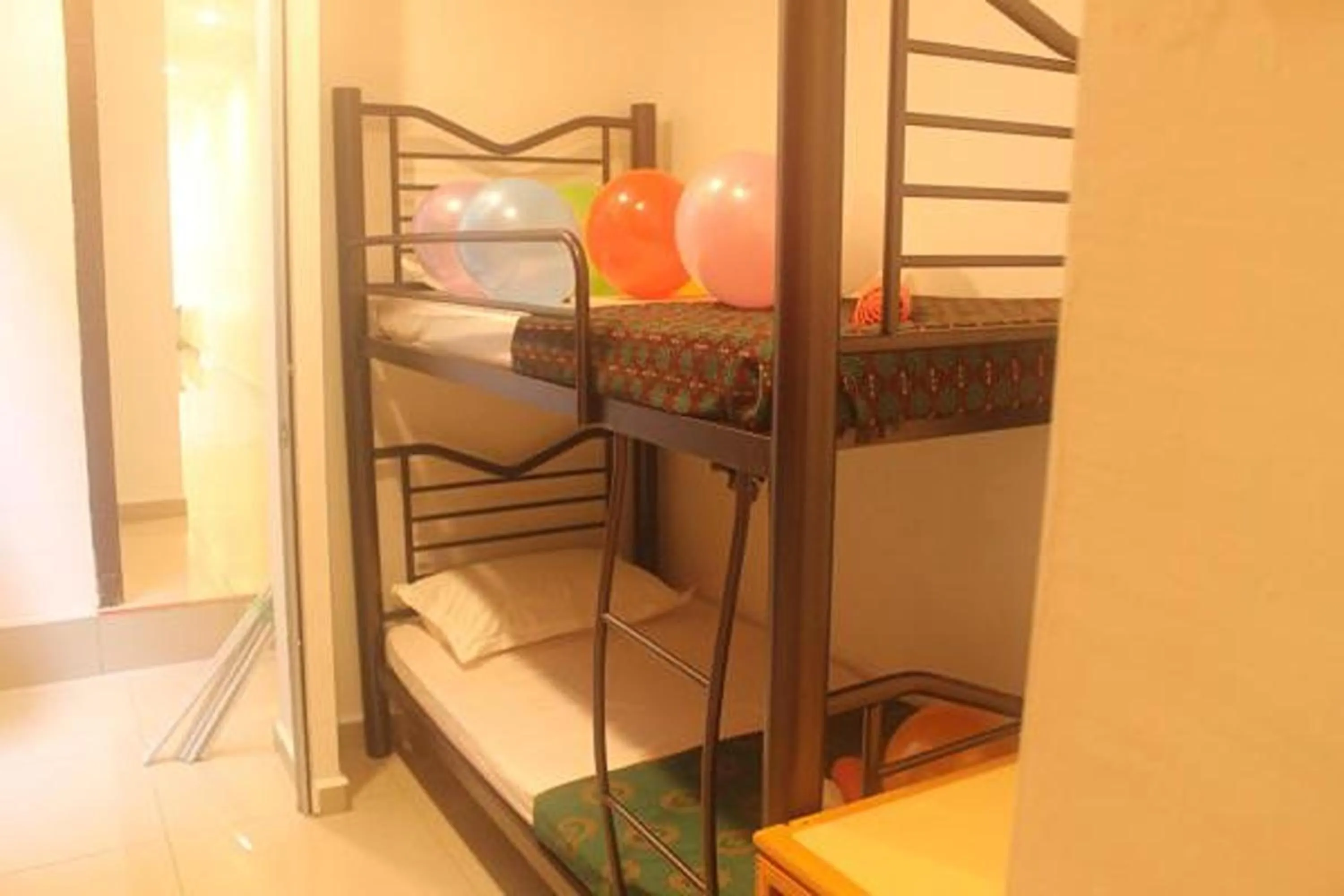 Bed in Ros Heritage Motel