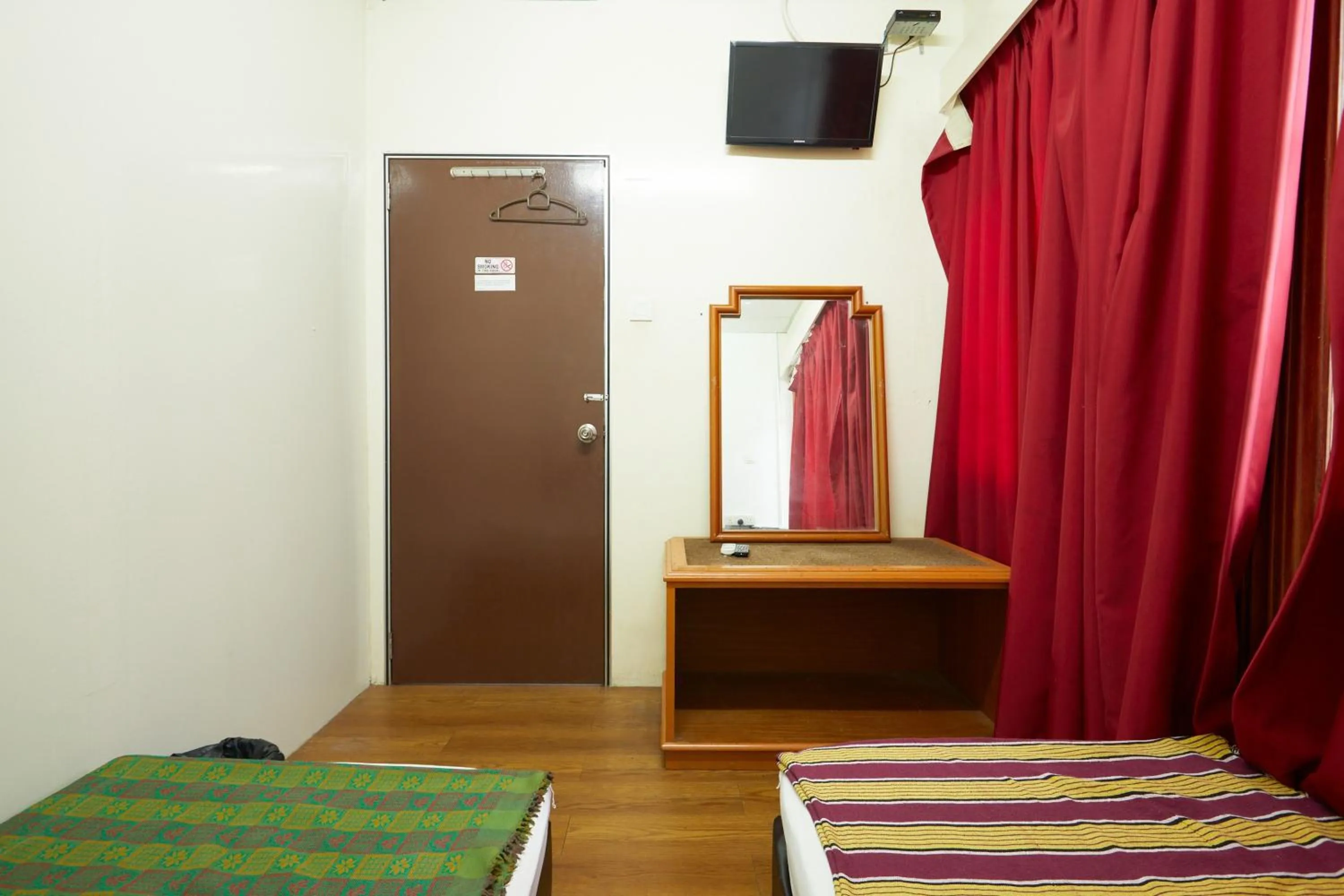 Bedroom, Bed in Ros Heritage Motel