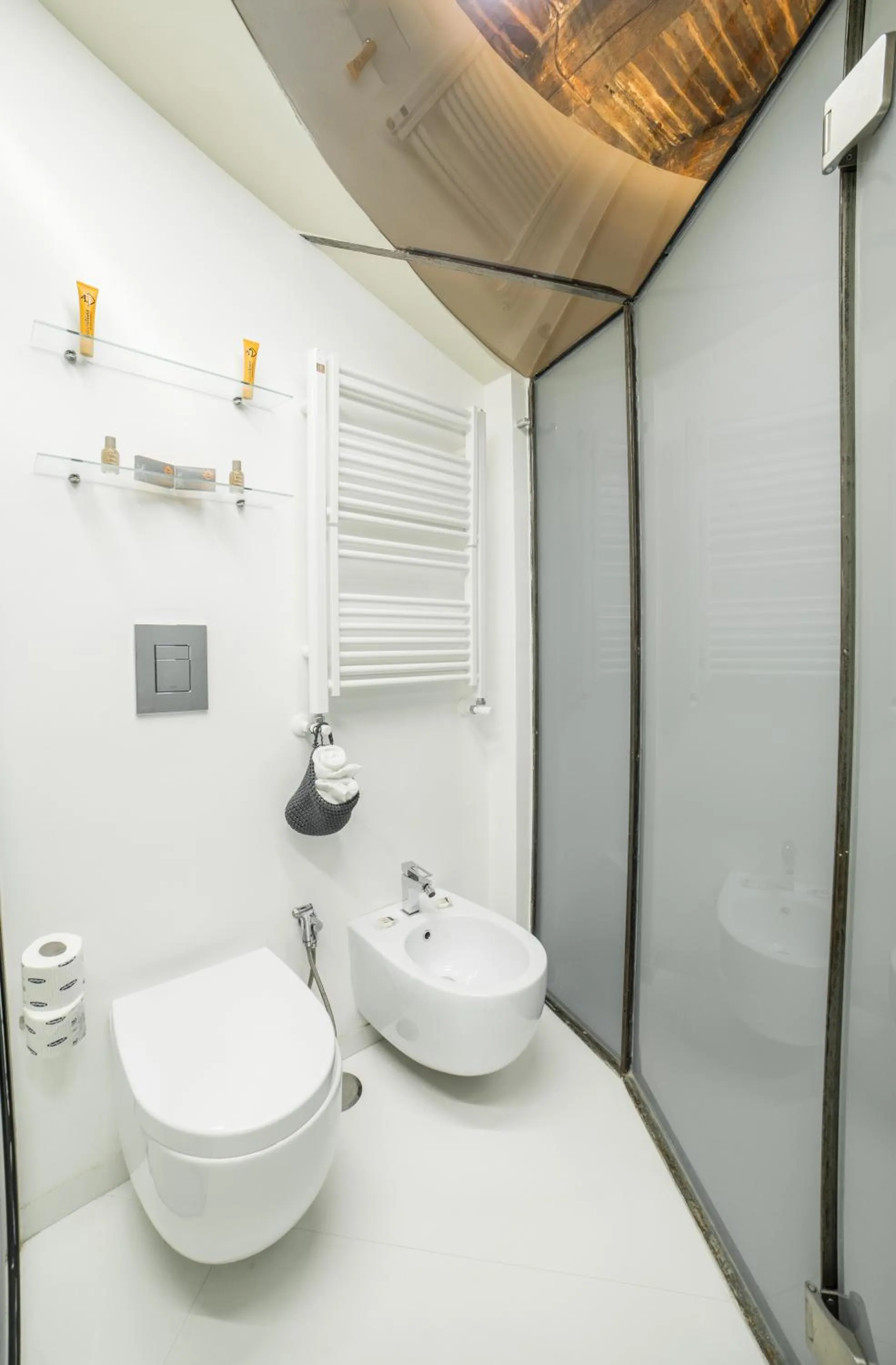 Bathroom in Chiaia 197 Deluxe Residence