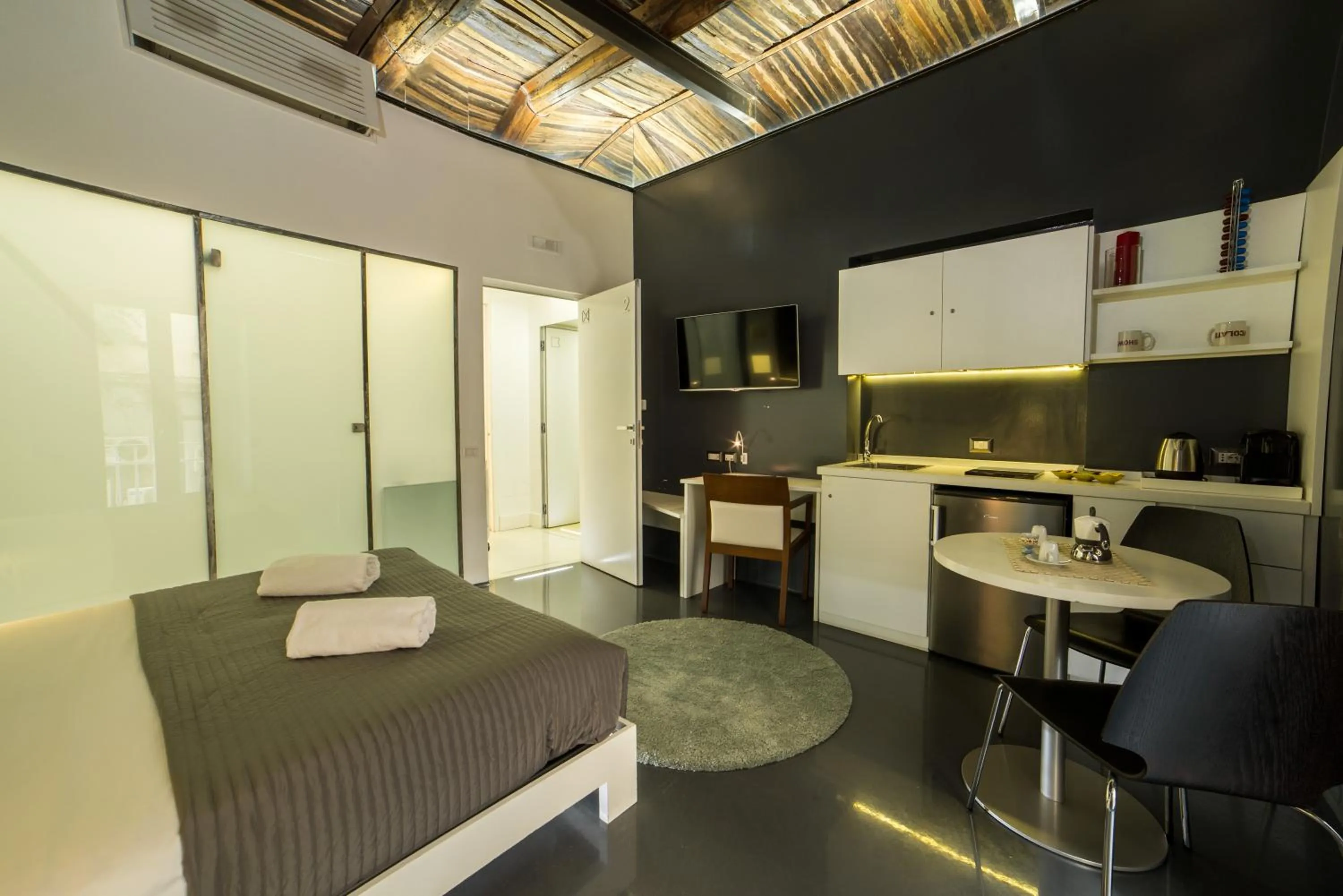 TV and multimedia in Chiaia 197 Deluxe Residence