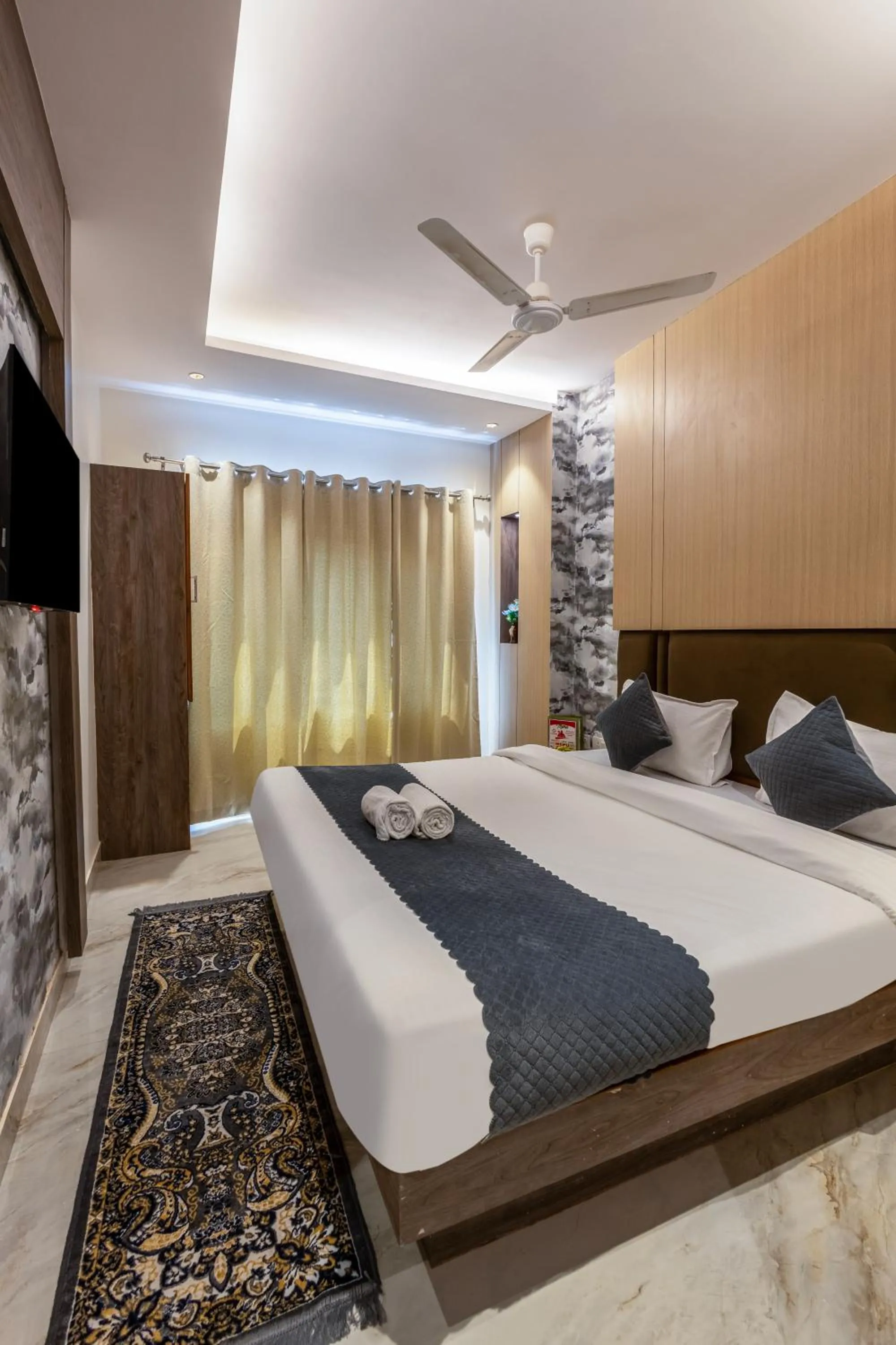 Bed in Hotel Stay House Inn 3 Mints walk from New Delhi Railway station,5 Mints from Metro