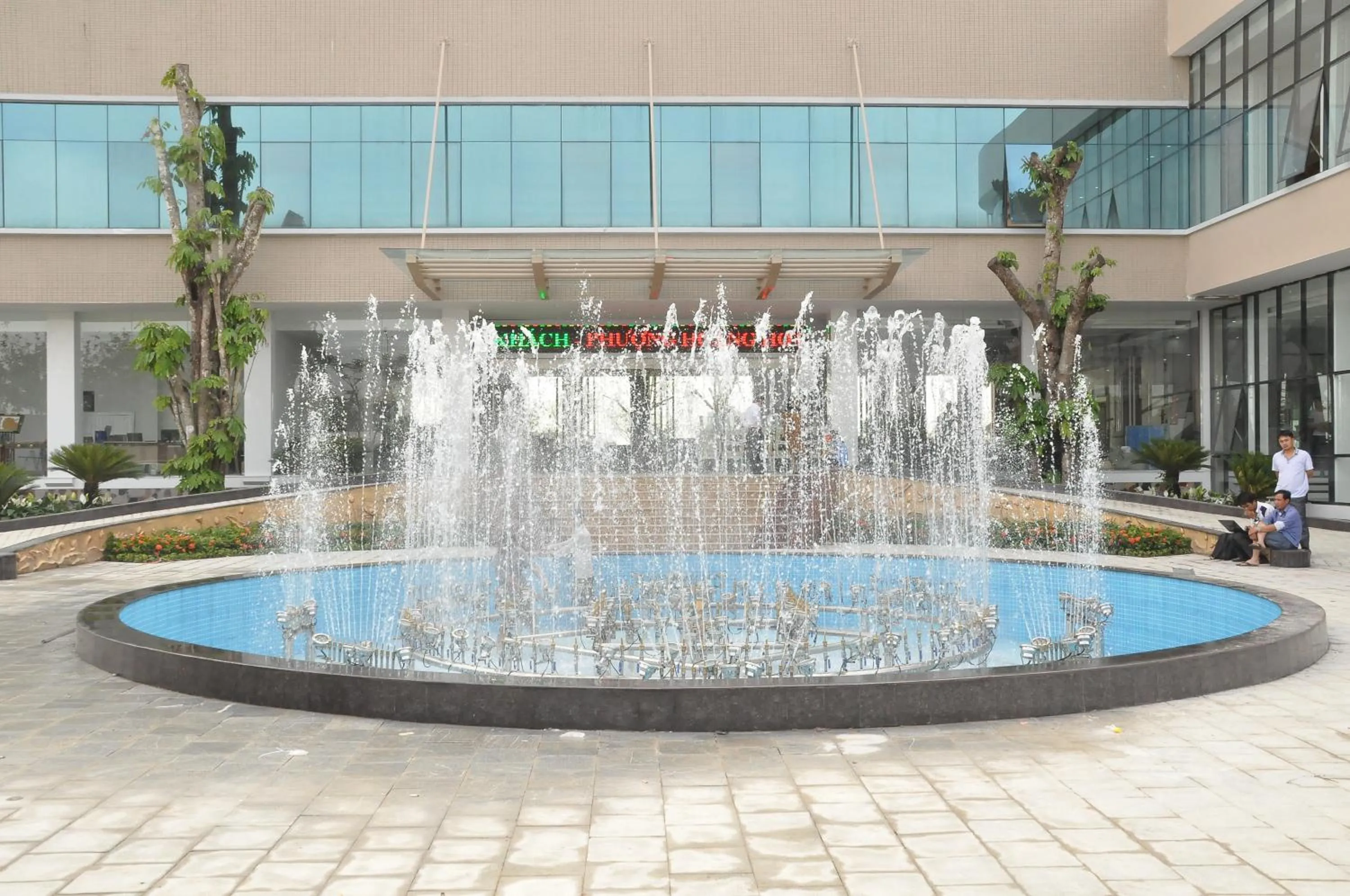 Property building in Phuong Hoang Hotel