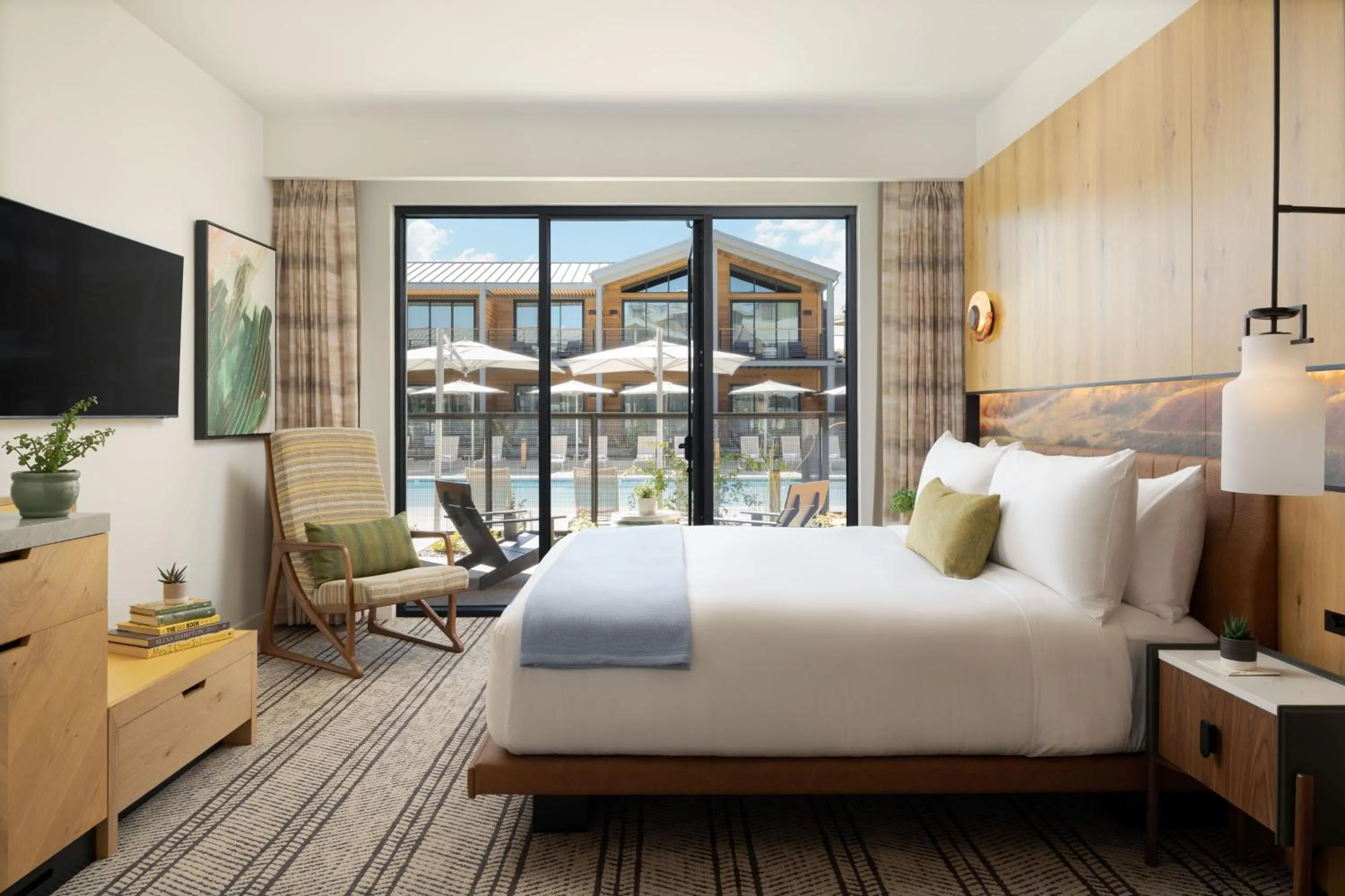 View (from property/room), Bed in Appellation Healdsburg