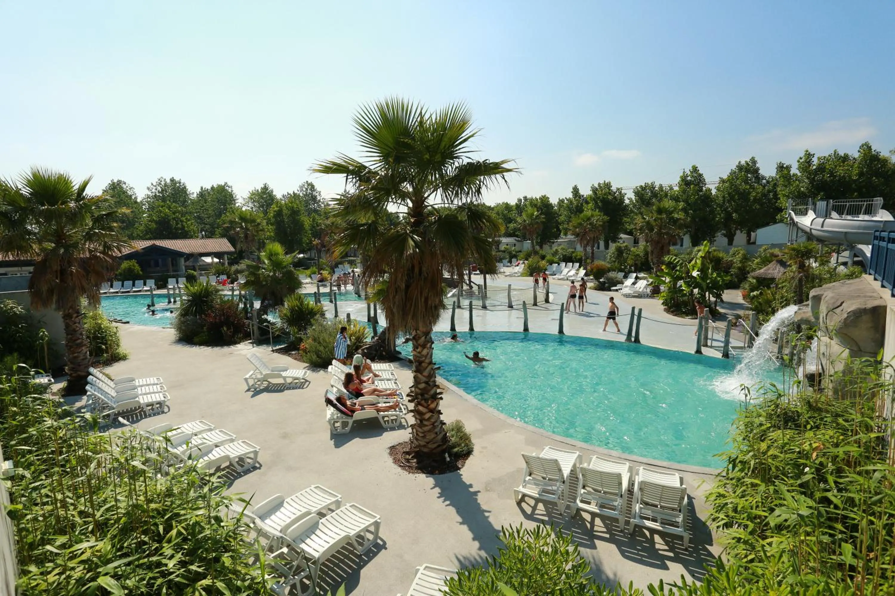 Swimming pool in Residence Izarpean