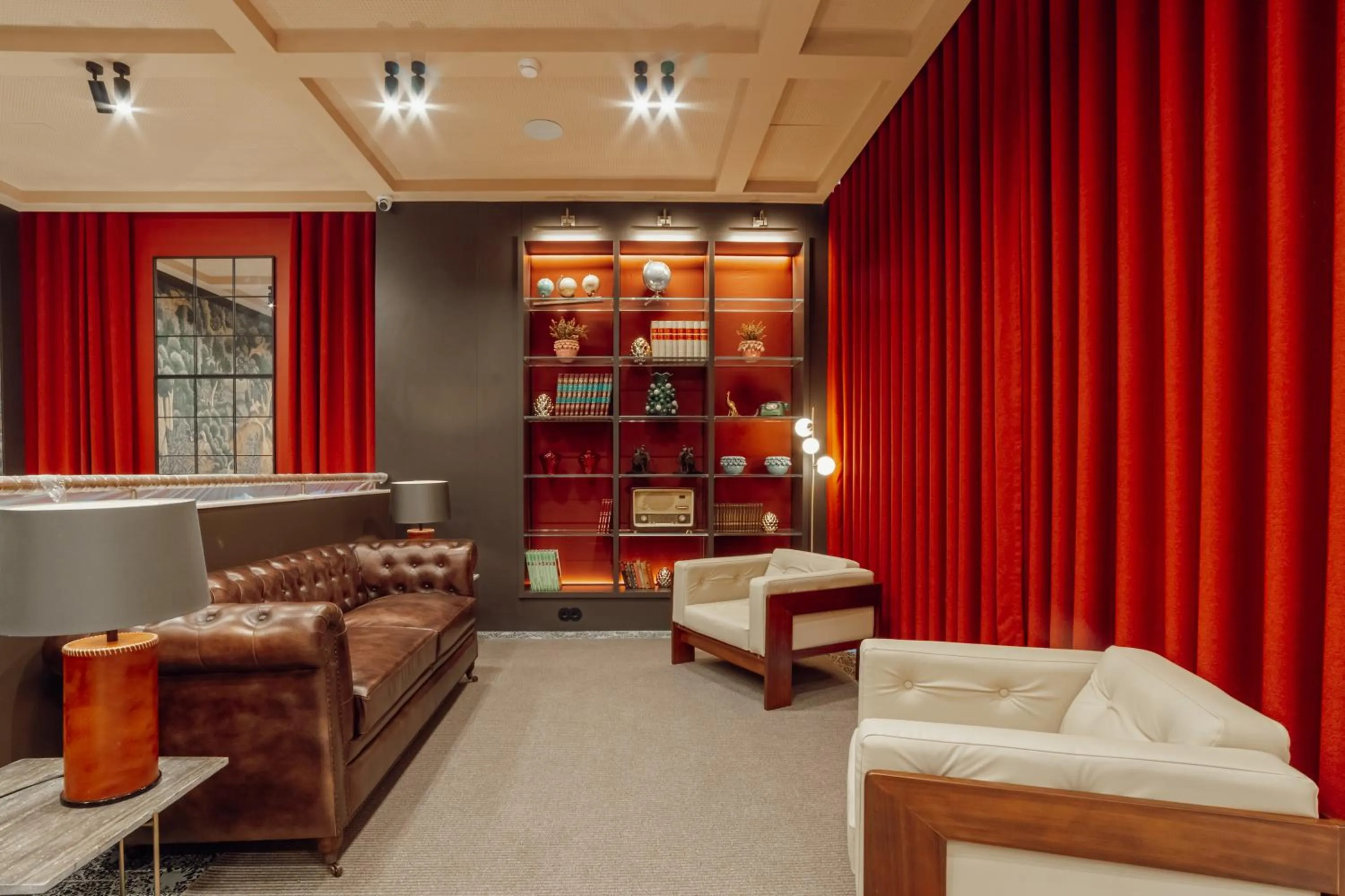 Library in ABC Hotel Porto - Campanhã