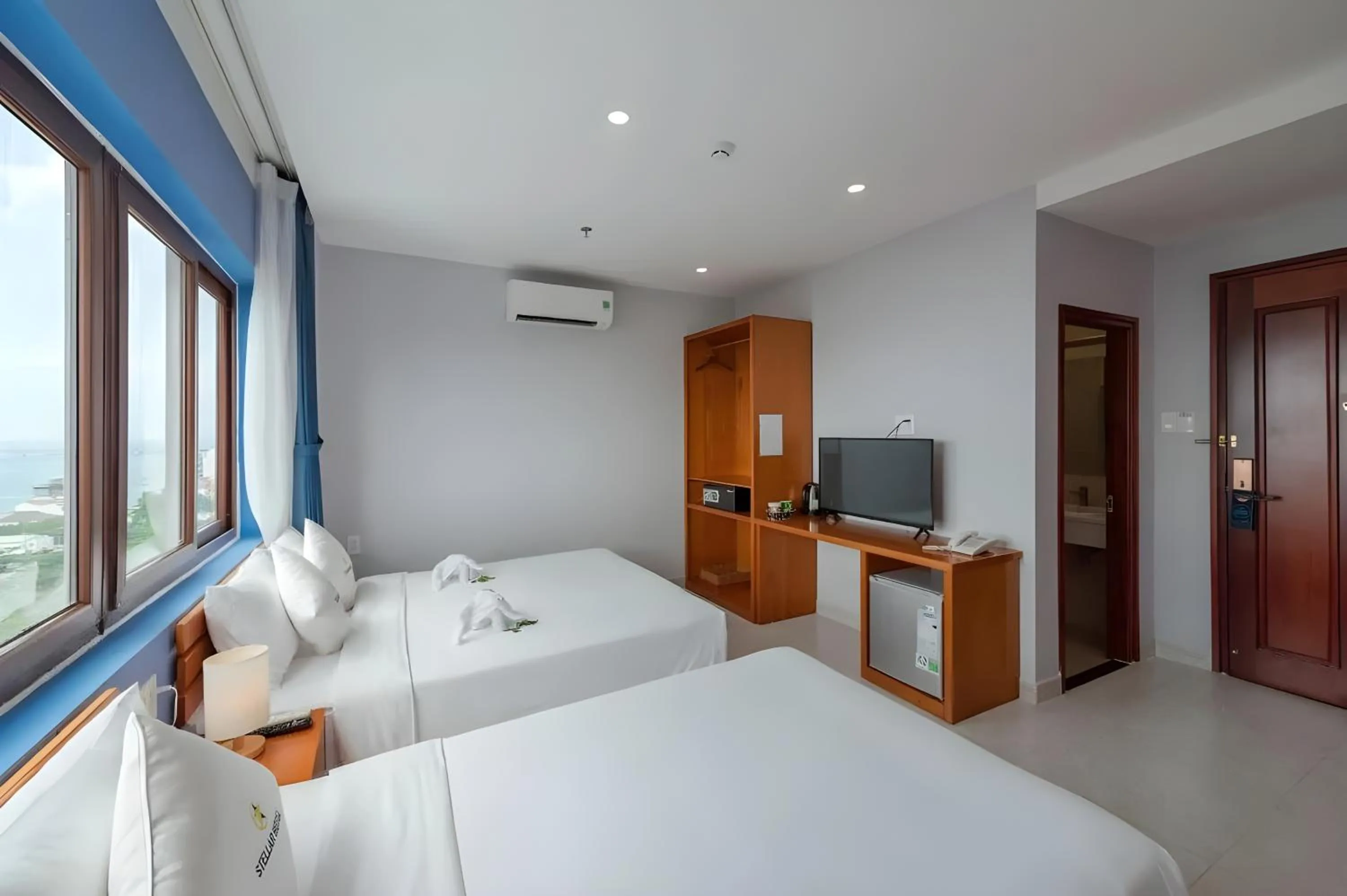 Photo of the whole room, Bed in Stellar Hotel Phú Quốc