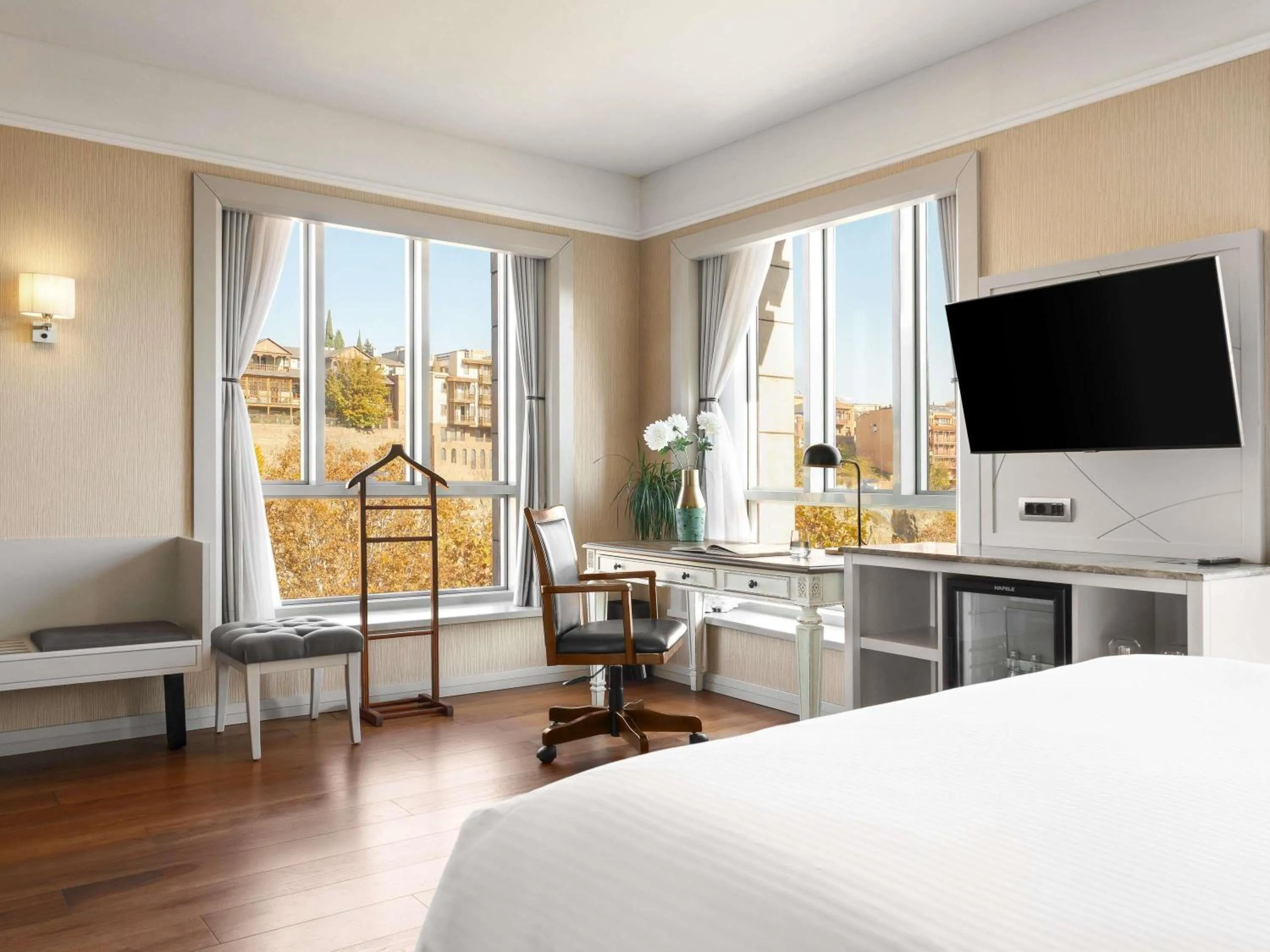 Photo of the whole room, Bed in Mercure Tbilisi Old Town