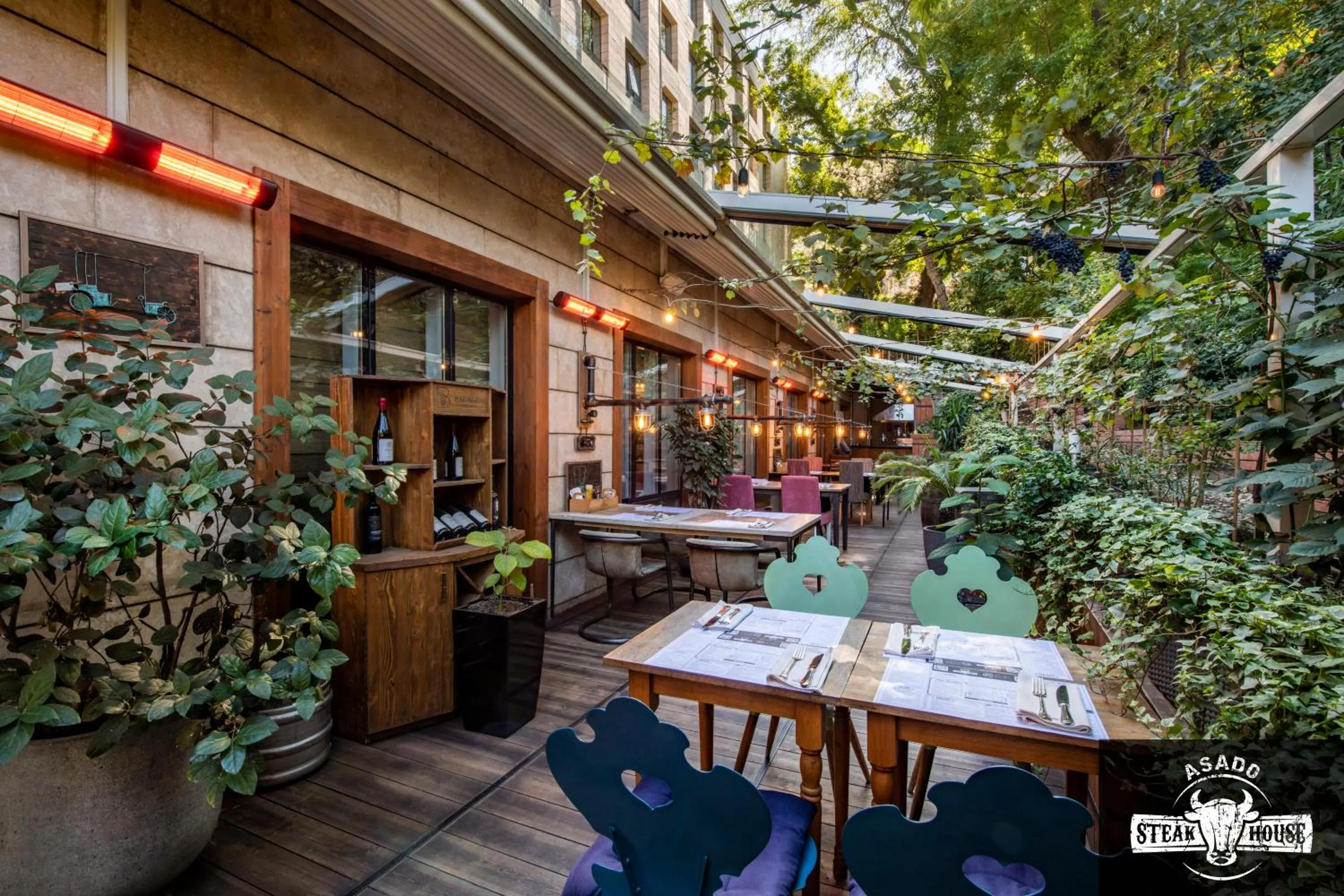 Restaurant/places to eat in Mercure Tbilisi Old Town