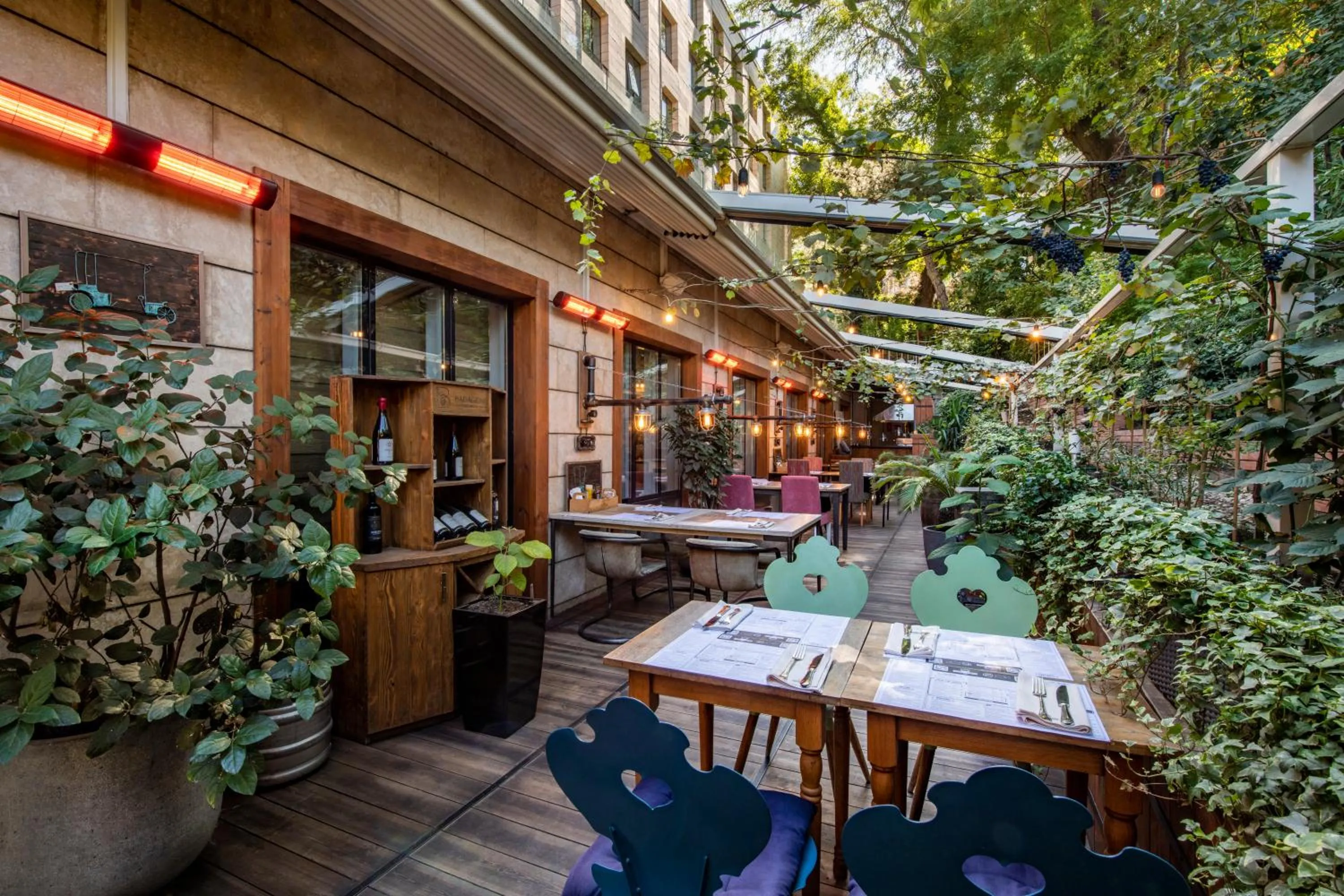 Restaurant/places to eat in Mercure Tbilisi Old Town