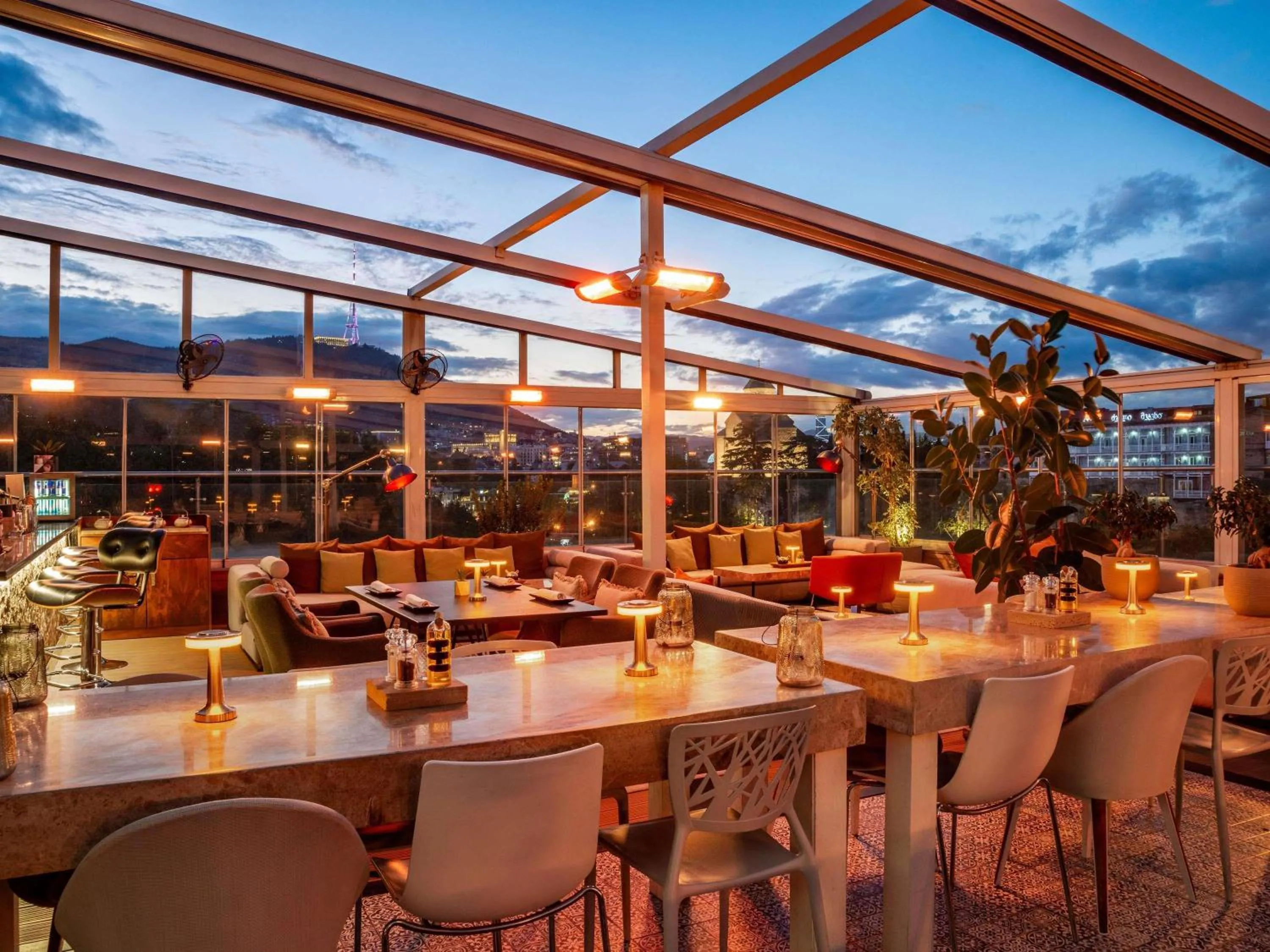 Lounge or bar in Mercure Tbilisi Old Town