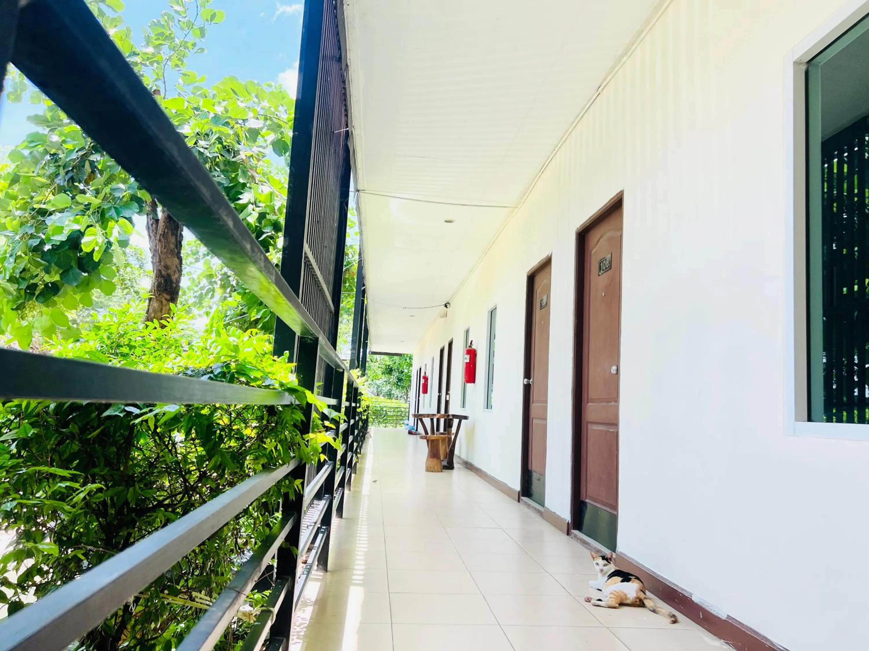 Property building in Rungreang Hotel