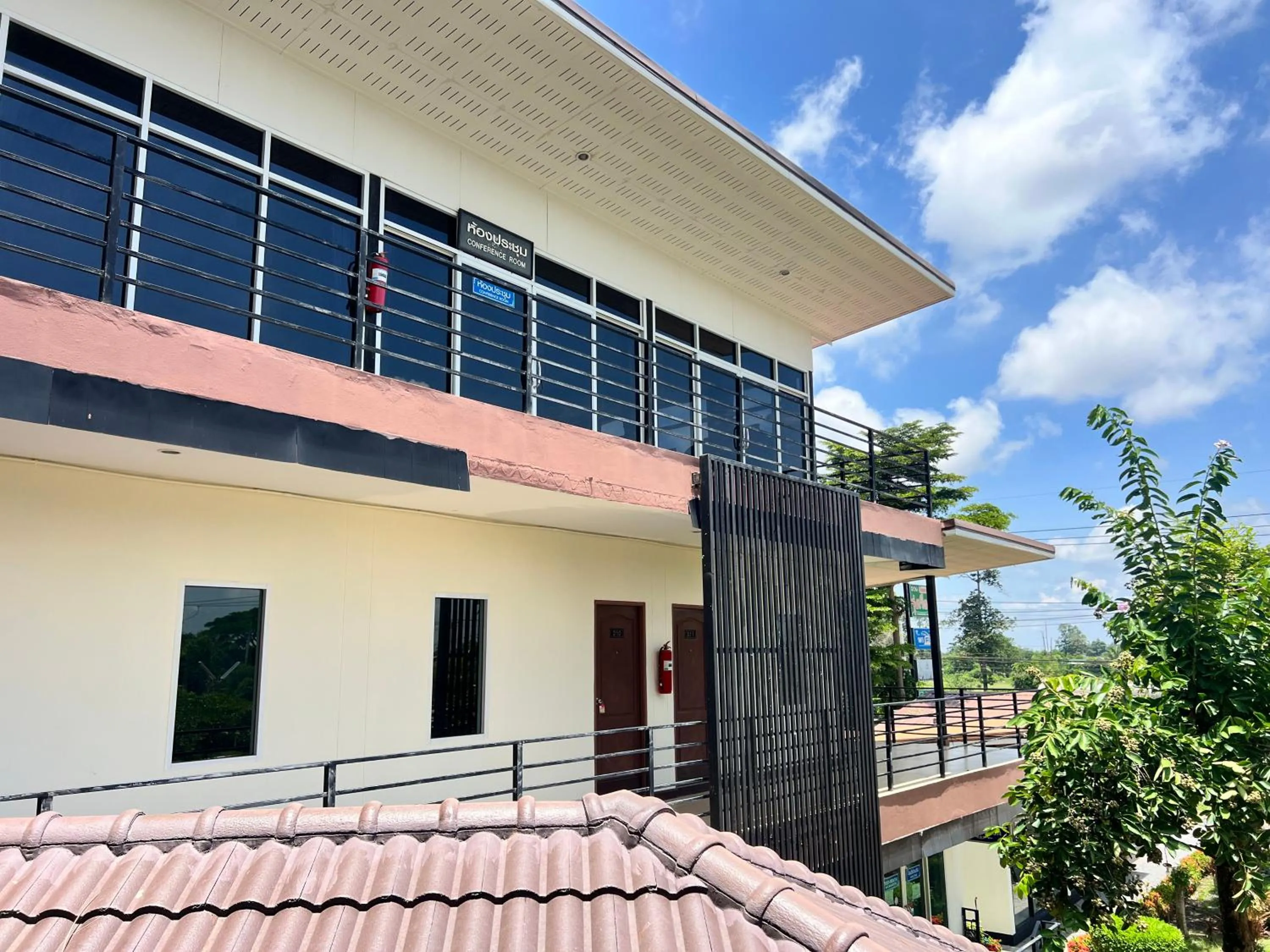 Property building in Rungreang Hotel