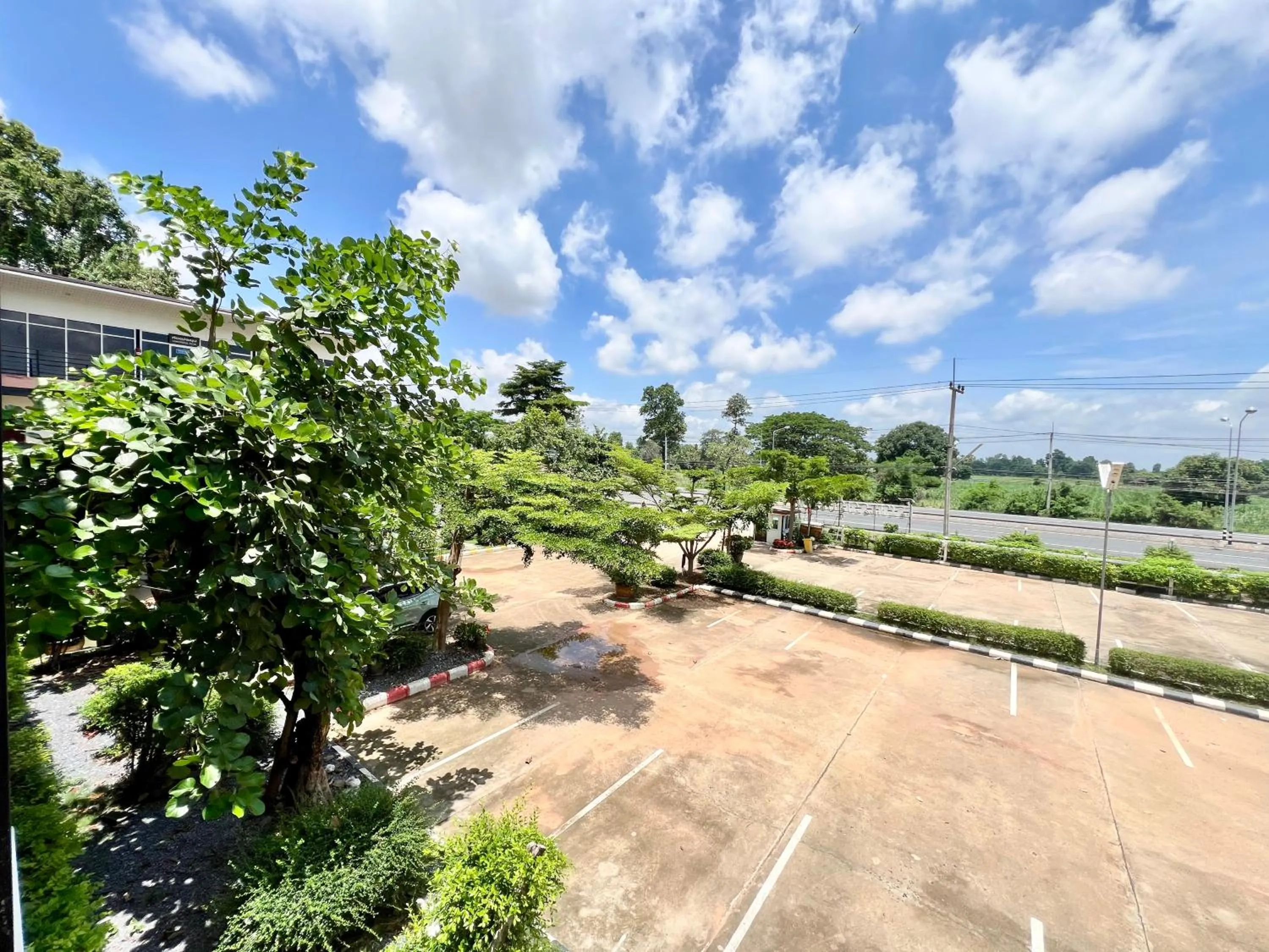 Property building in Rungreang Hotel