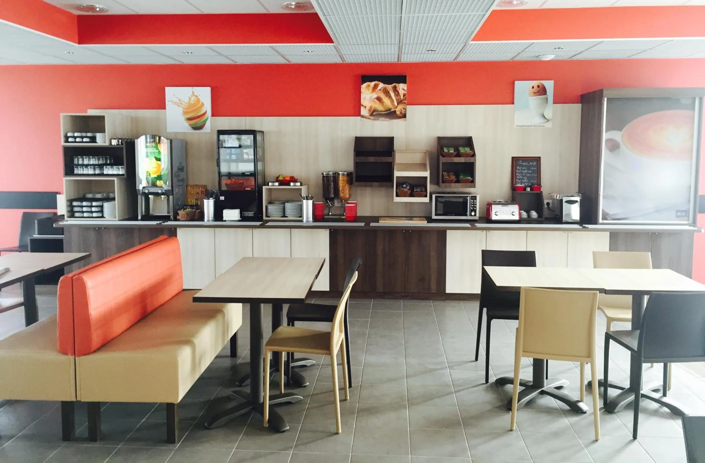 Continental breakfast in Ace Hotel Creutzwald Saint Avold