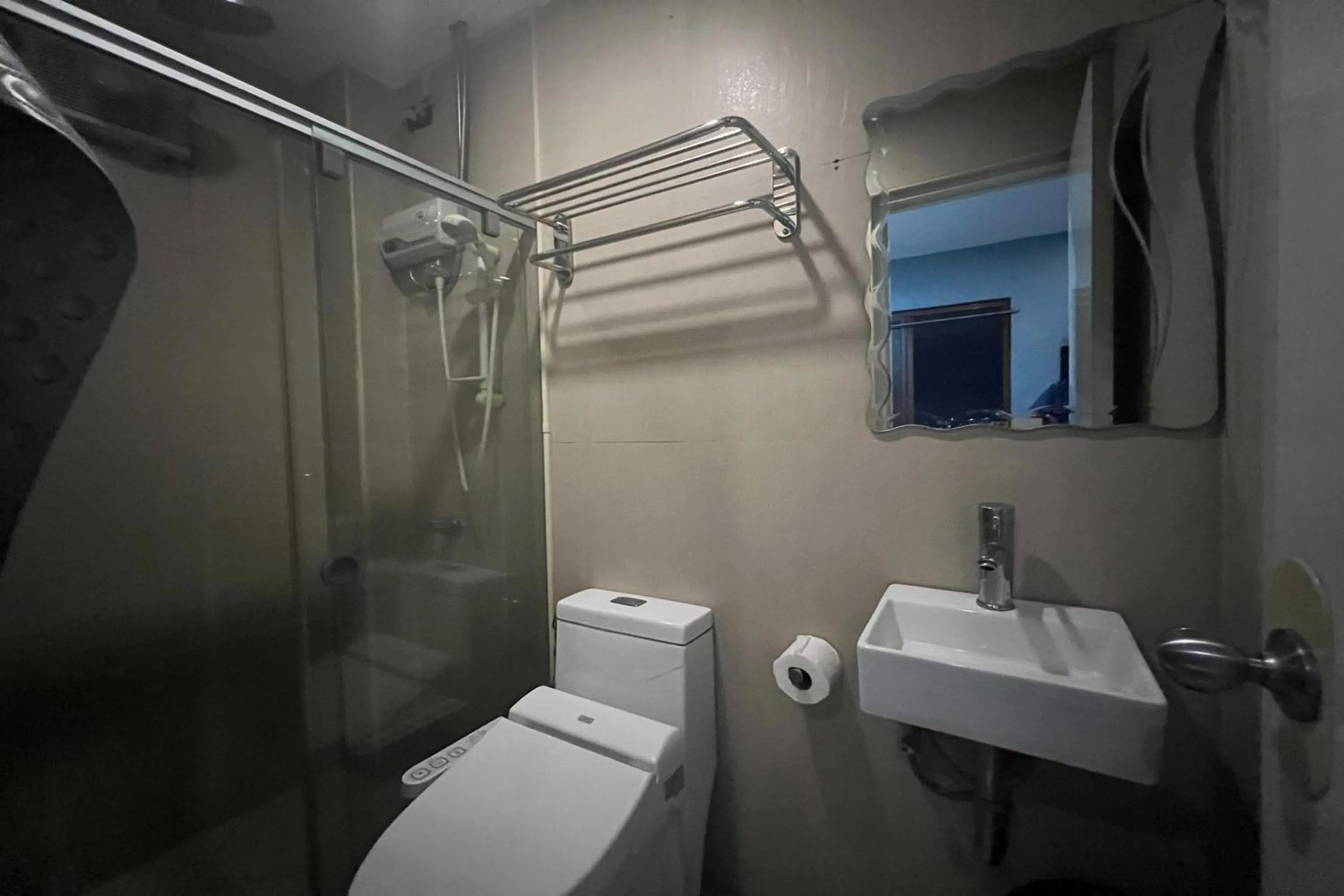 Bathroom in Casa Alegria Bed and Breakfast Antipolo