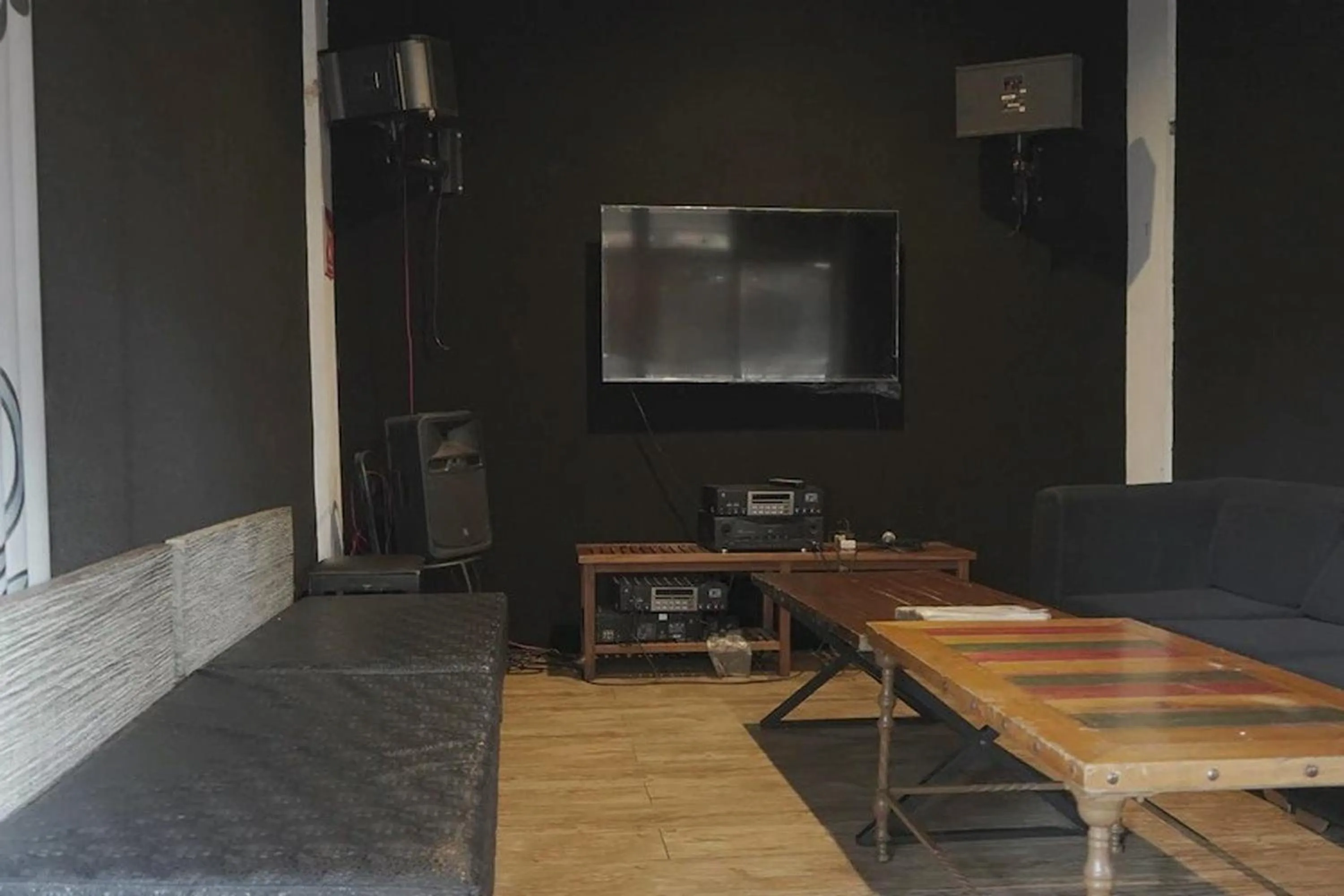 TV and multimedia in Casa Alegria Bed and Breakfast Antipolo