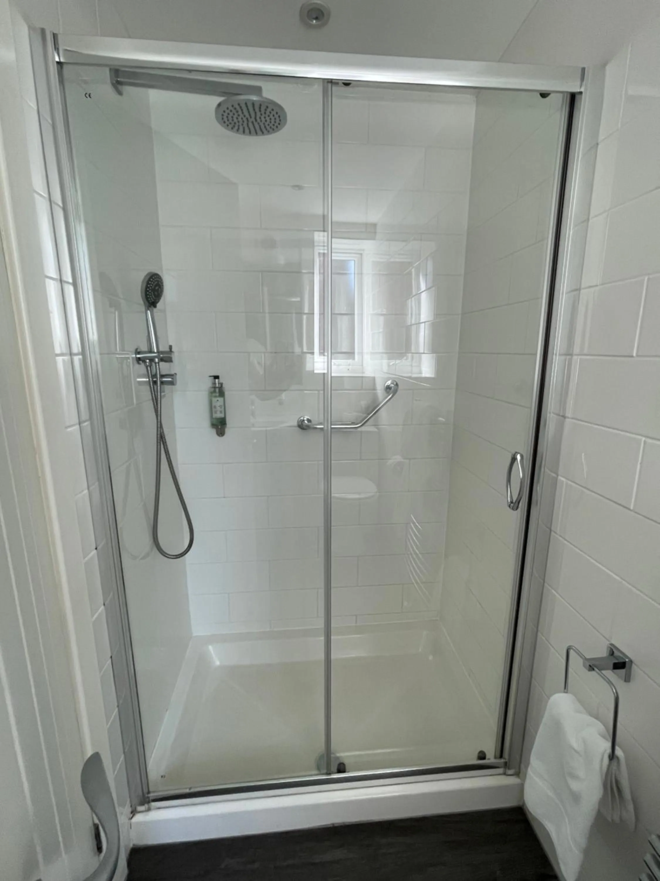 Bathroom in Ruskin Hotel