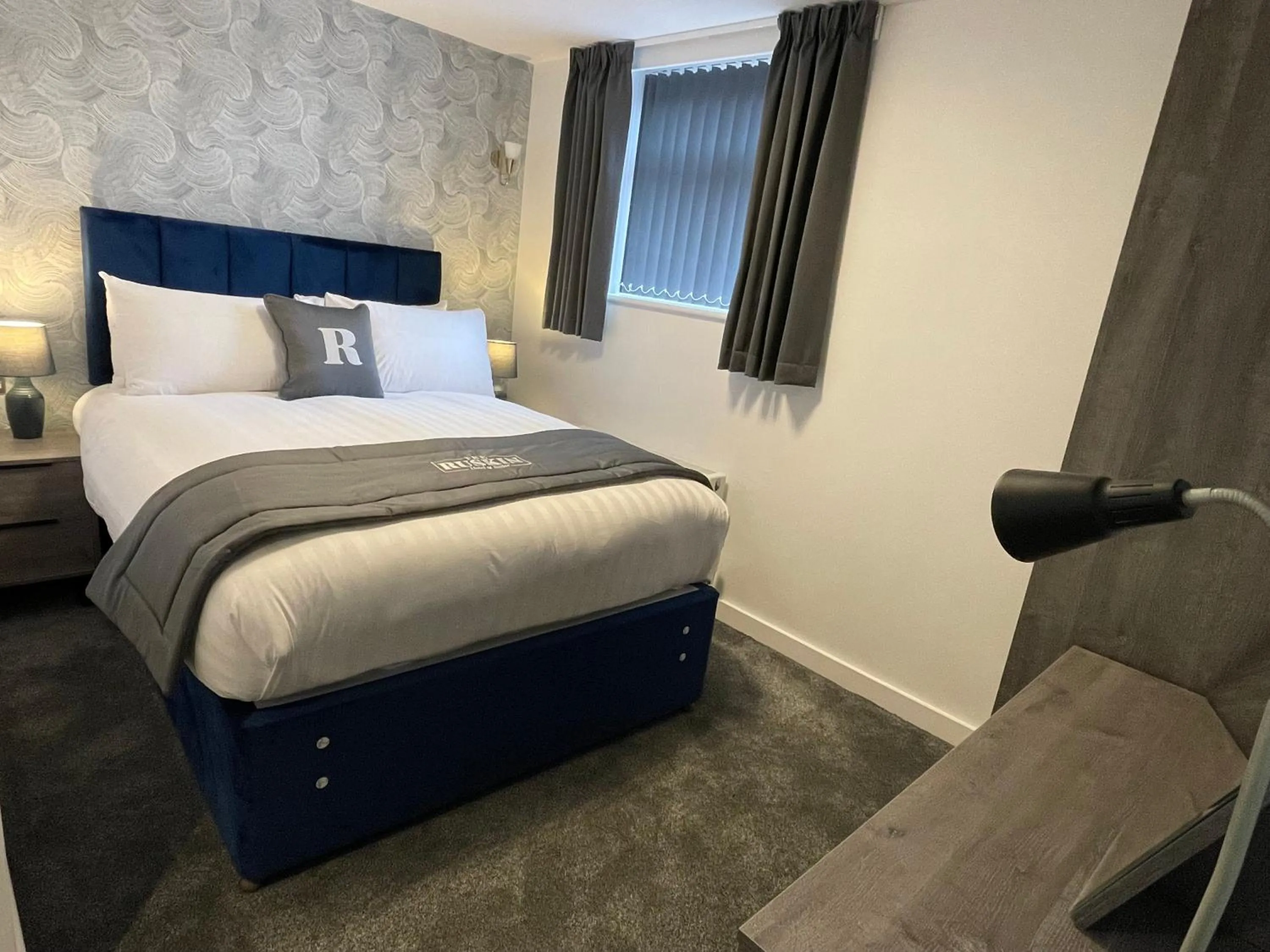 Bedroom, Bed in Ruskin Hotel