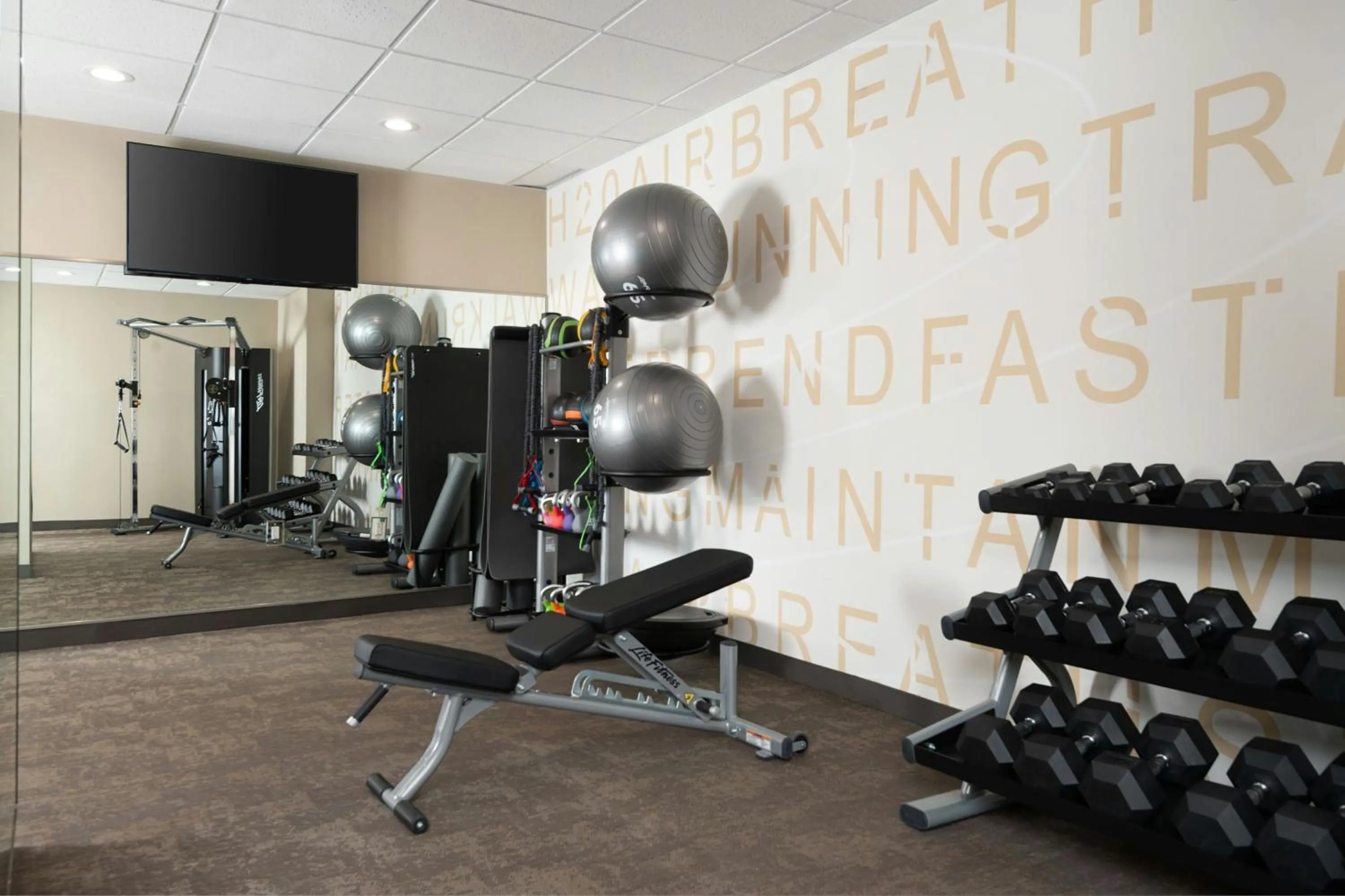Fitness centre/facilities in Residence Inn Pearland