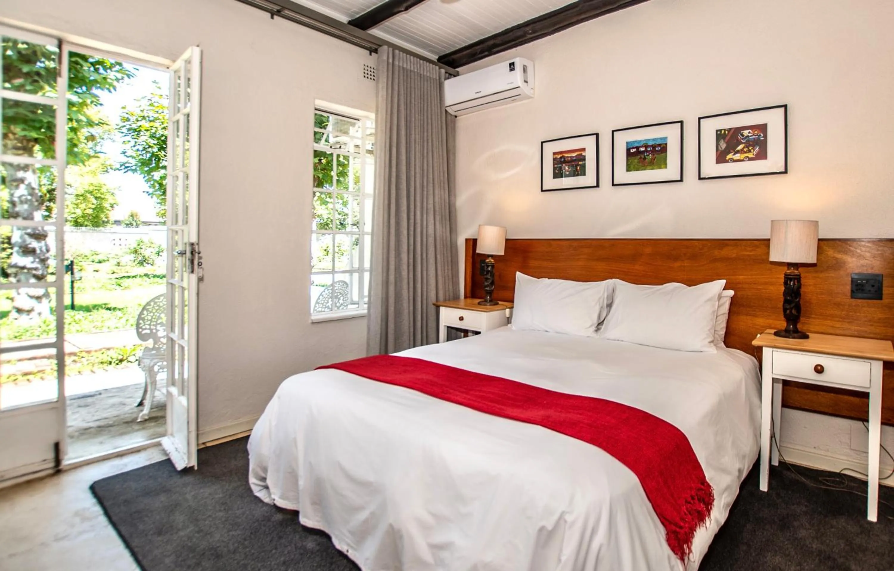 Bedroom, Bed in Graskop Hotel