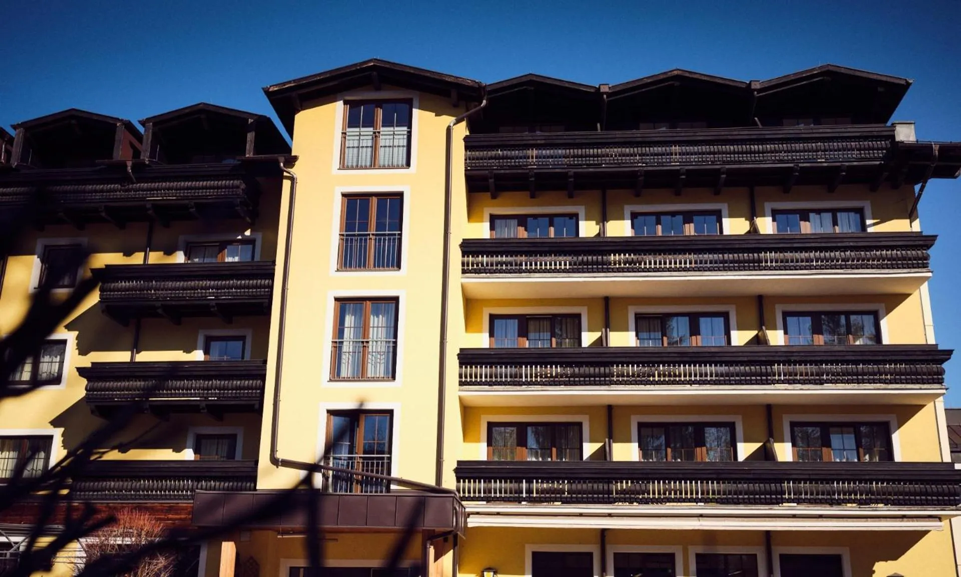 Property building in Hotel Pinzgauerhof by Alpeffect Hotels