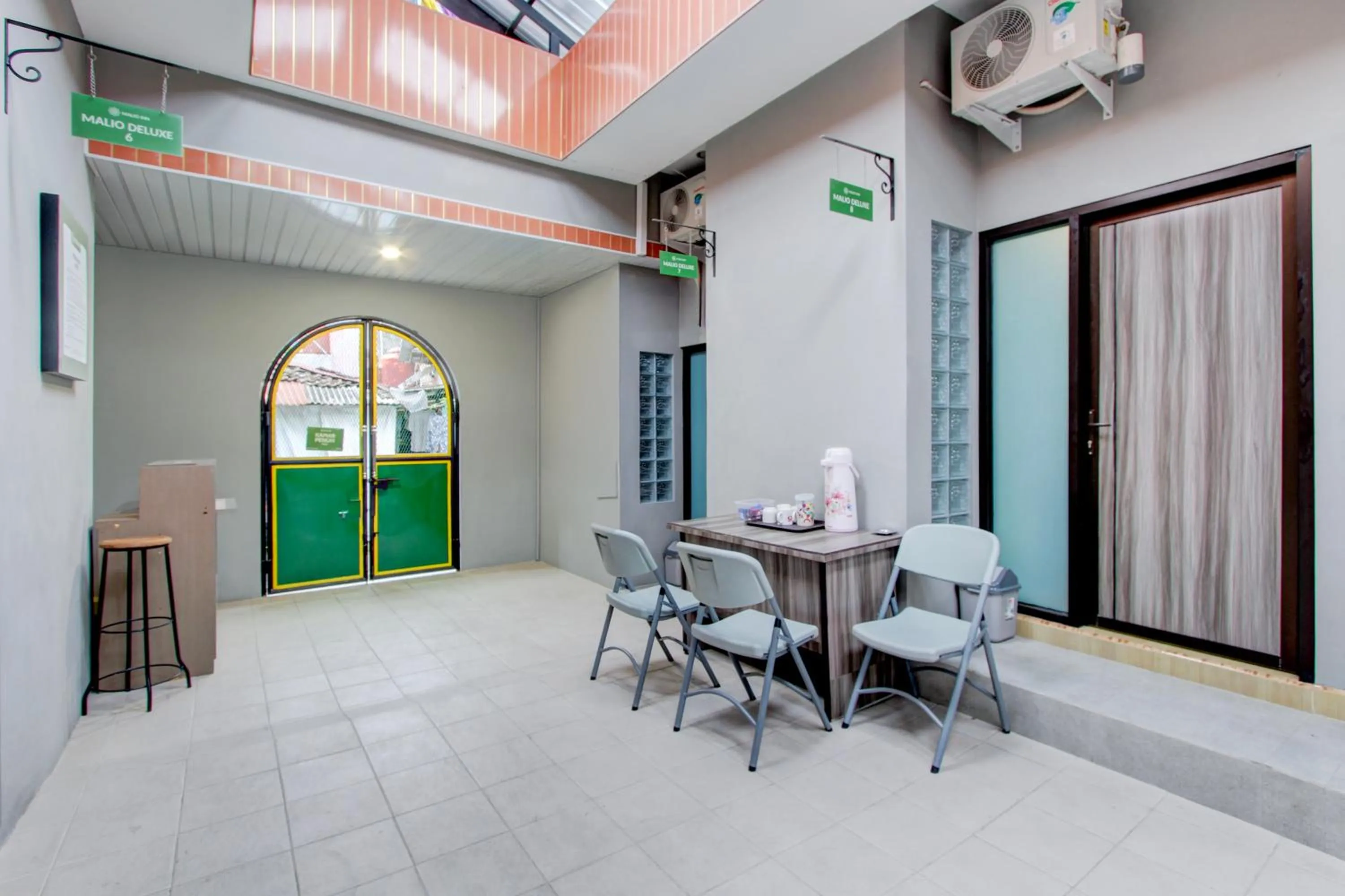 Seating area in Hotel O Yogyakarta near Jalan Malioboro formerly Malio Inn