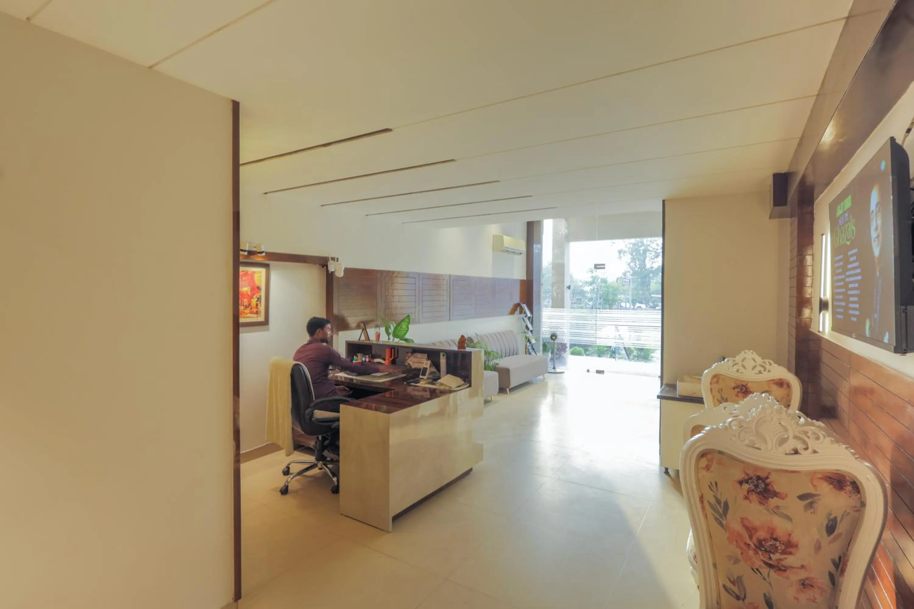 Lobby or reception in Hotel Maharani Regency