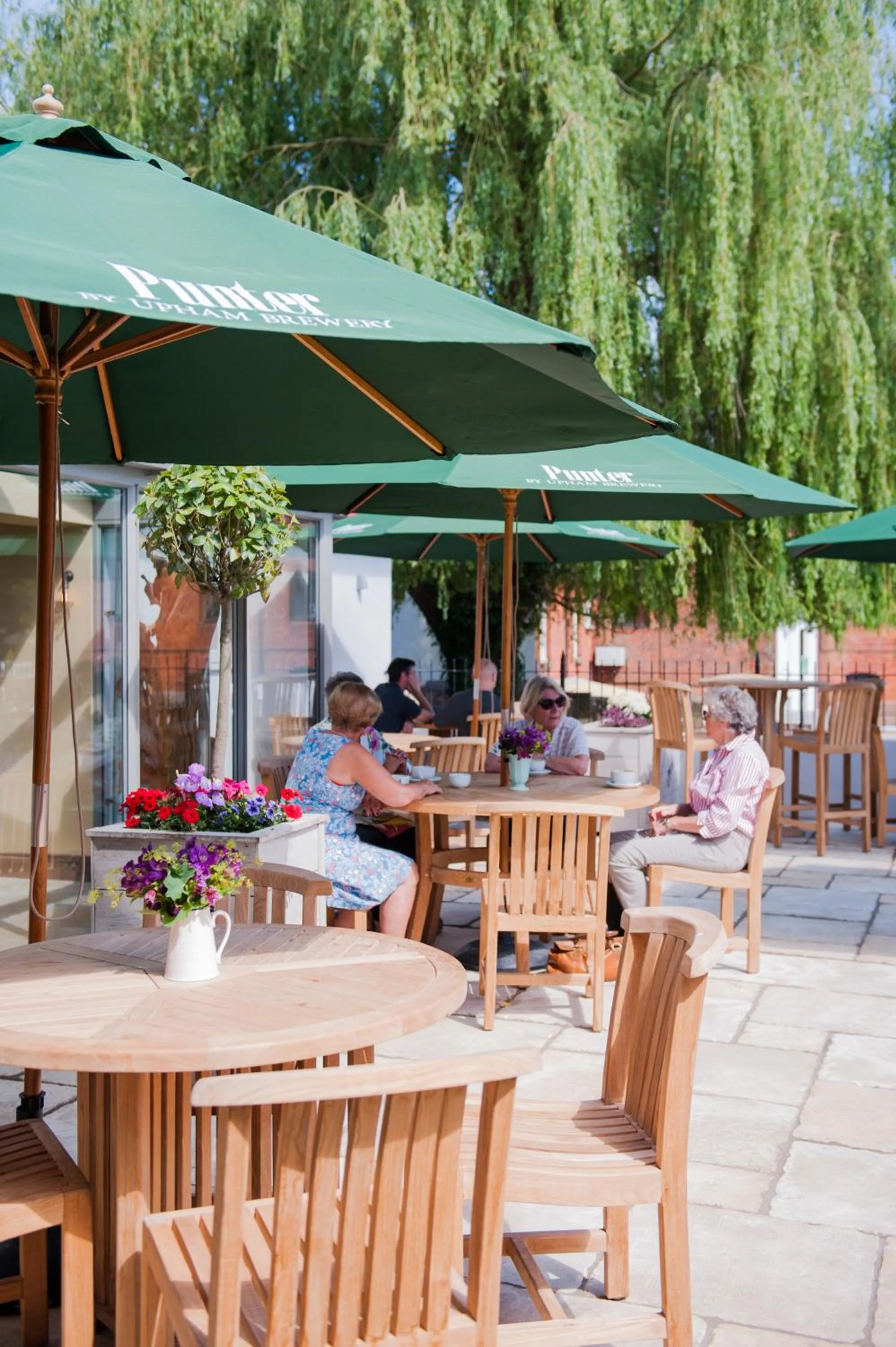 Patio in The White Hart, Overton