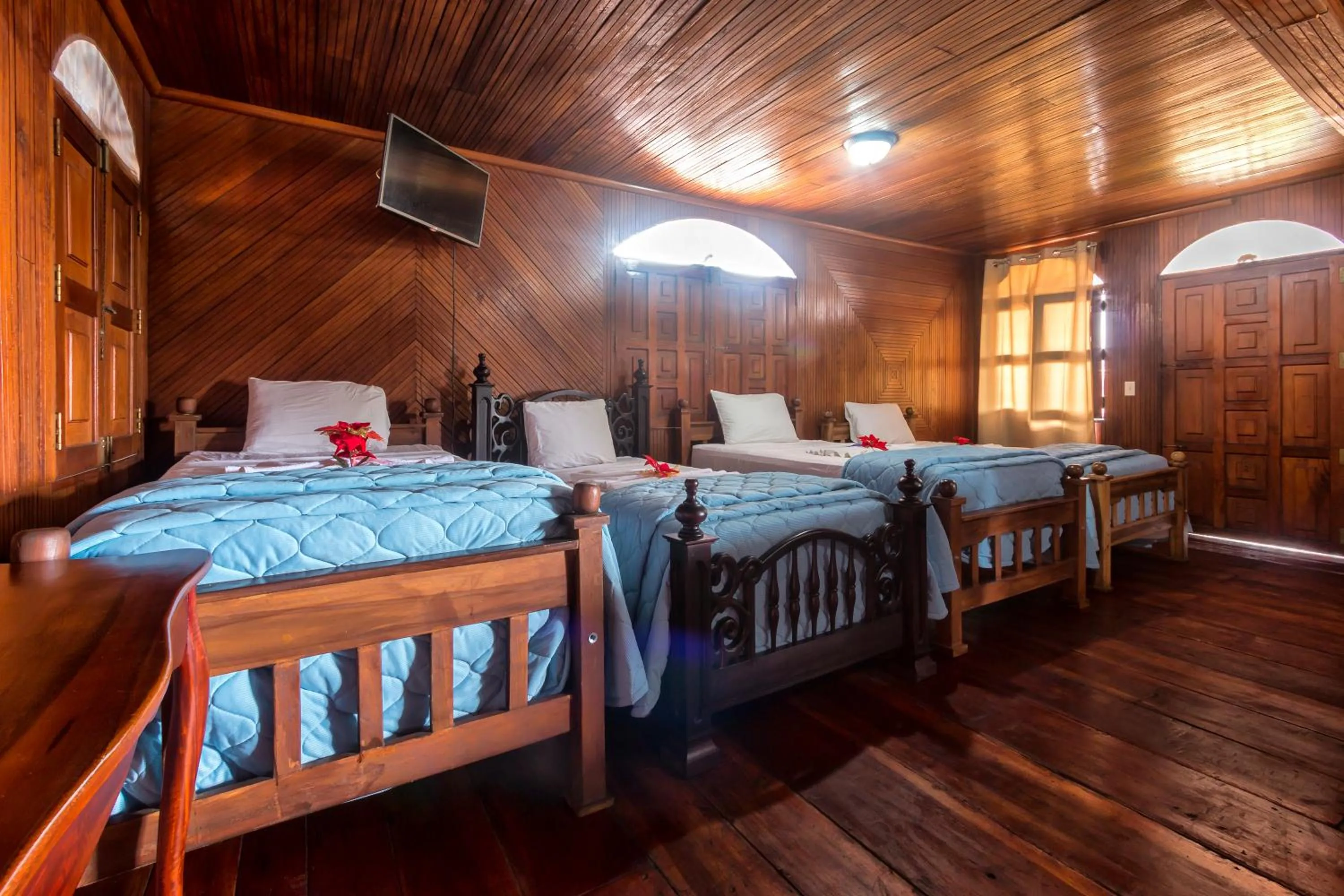 Photo of the whole room, Bed in Hotel Cordoba