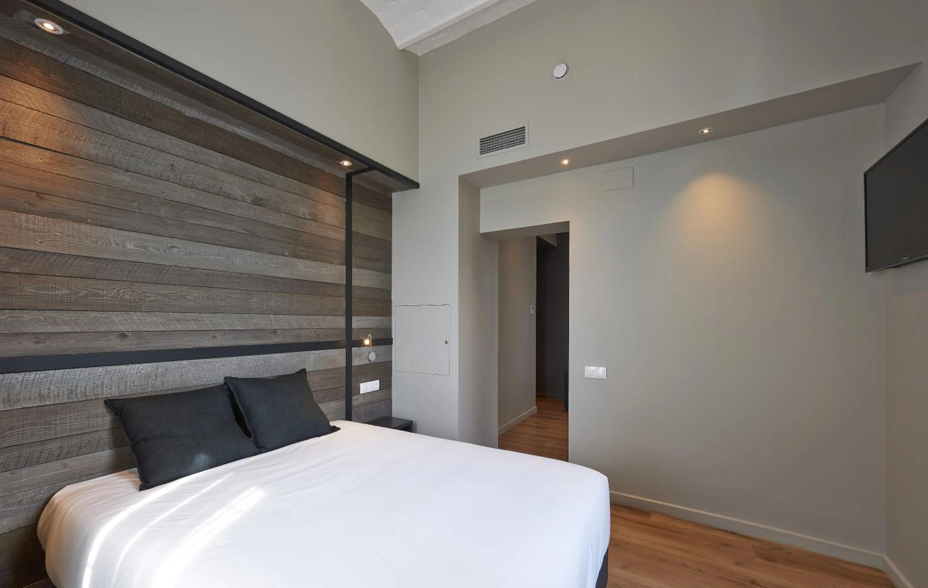 Photo of the whole room, Bed in Hotel Parada Puigcerda