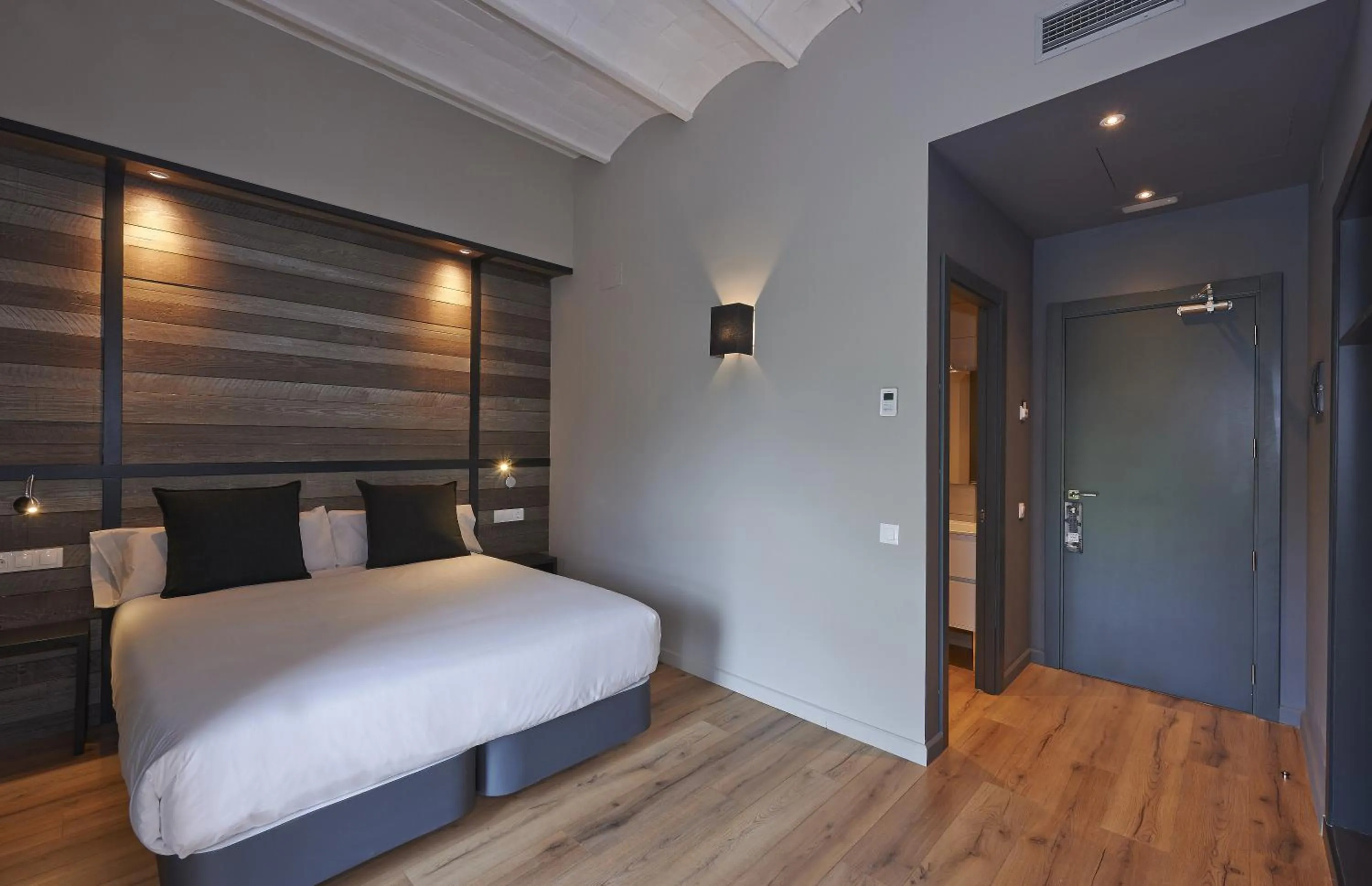 Photo of the whole room, Bed in Hotel Parada Puigcerda