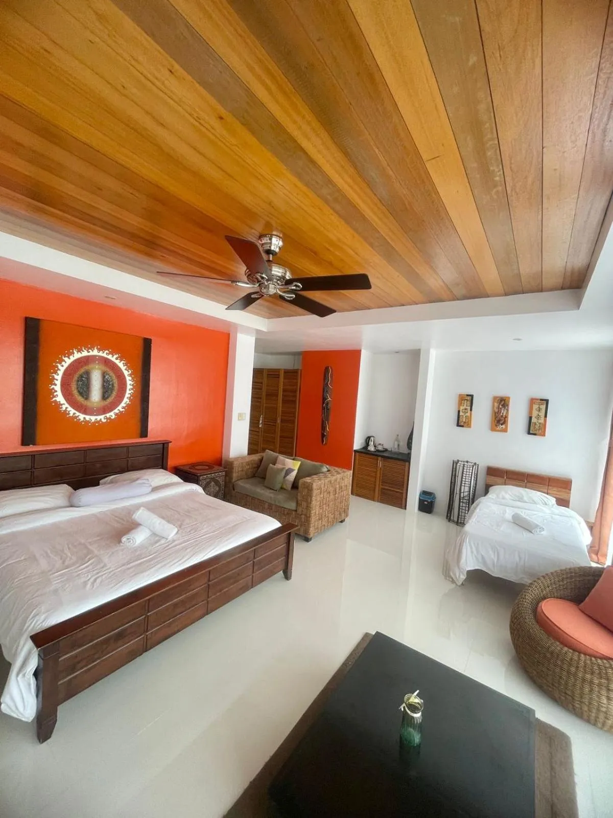 Bedroom, Bed in Calypso Beach and Dive Resort