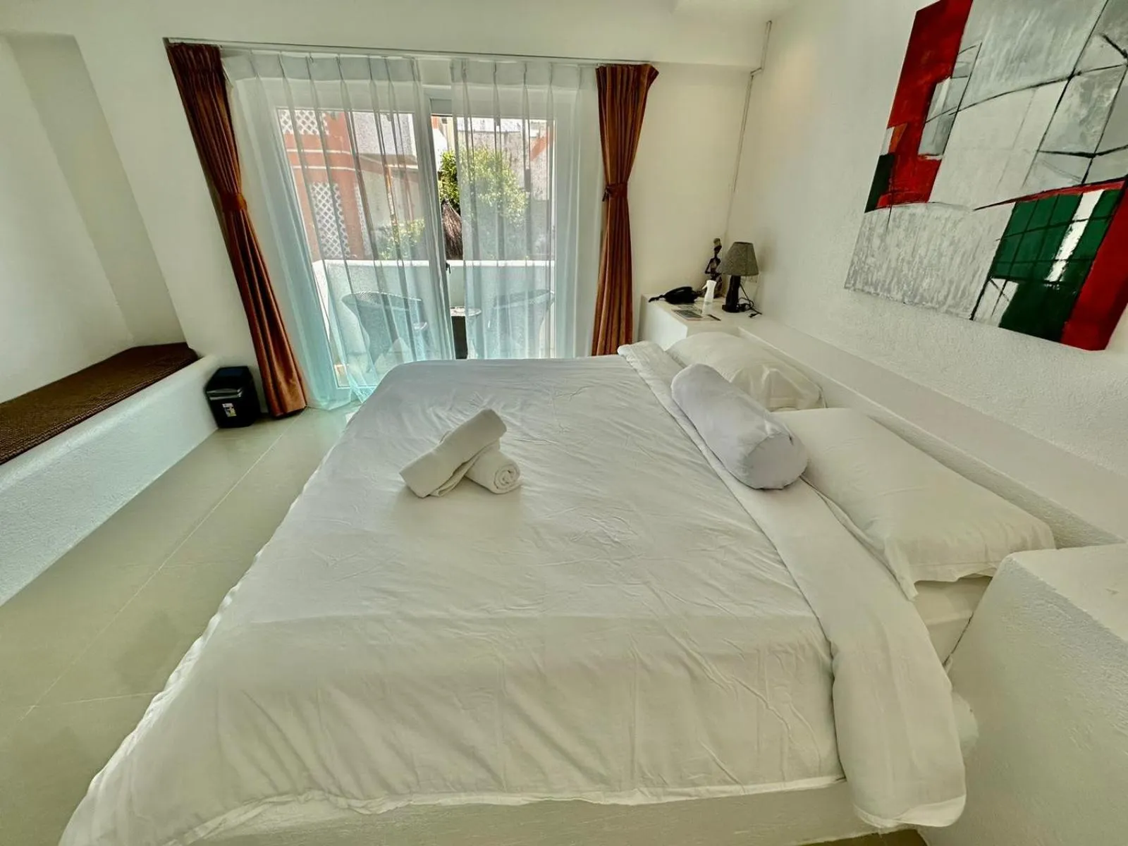 Bedroom, Bed in Calypso Beach and Dive Resort