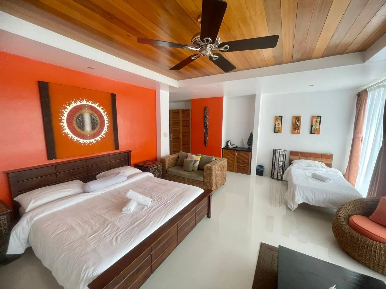 Bedroom, Bed in Calypso Beach and Dive Resort