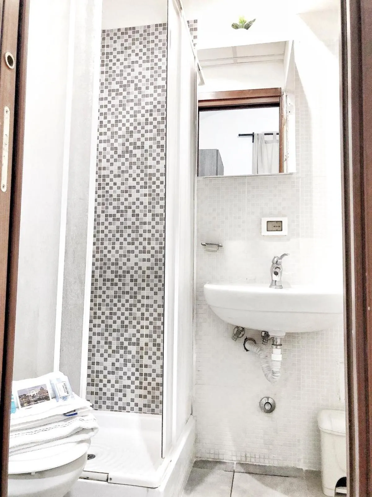 Bathroom in Grandis Rooms