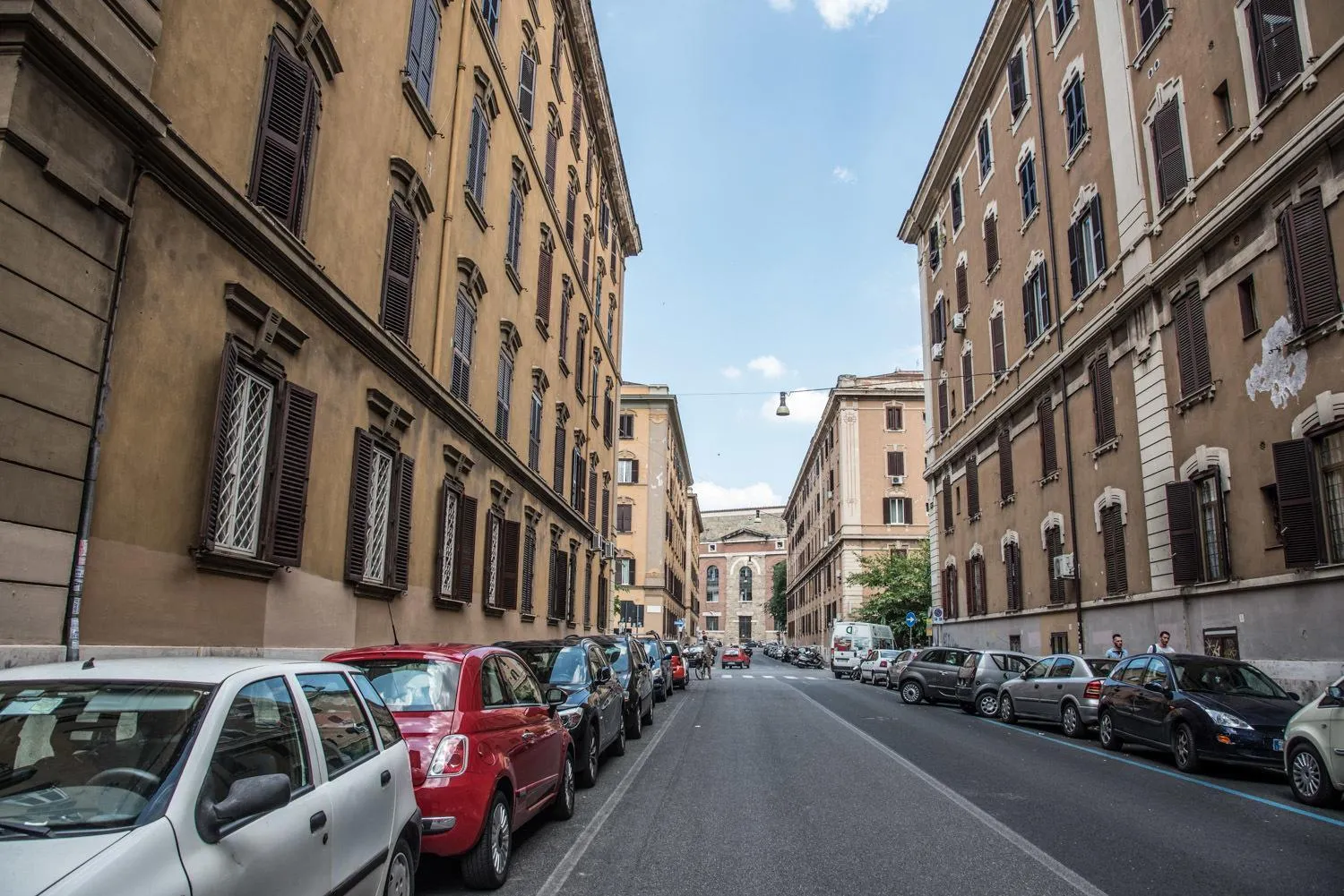 Facade/entrance in Grandis Rooms