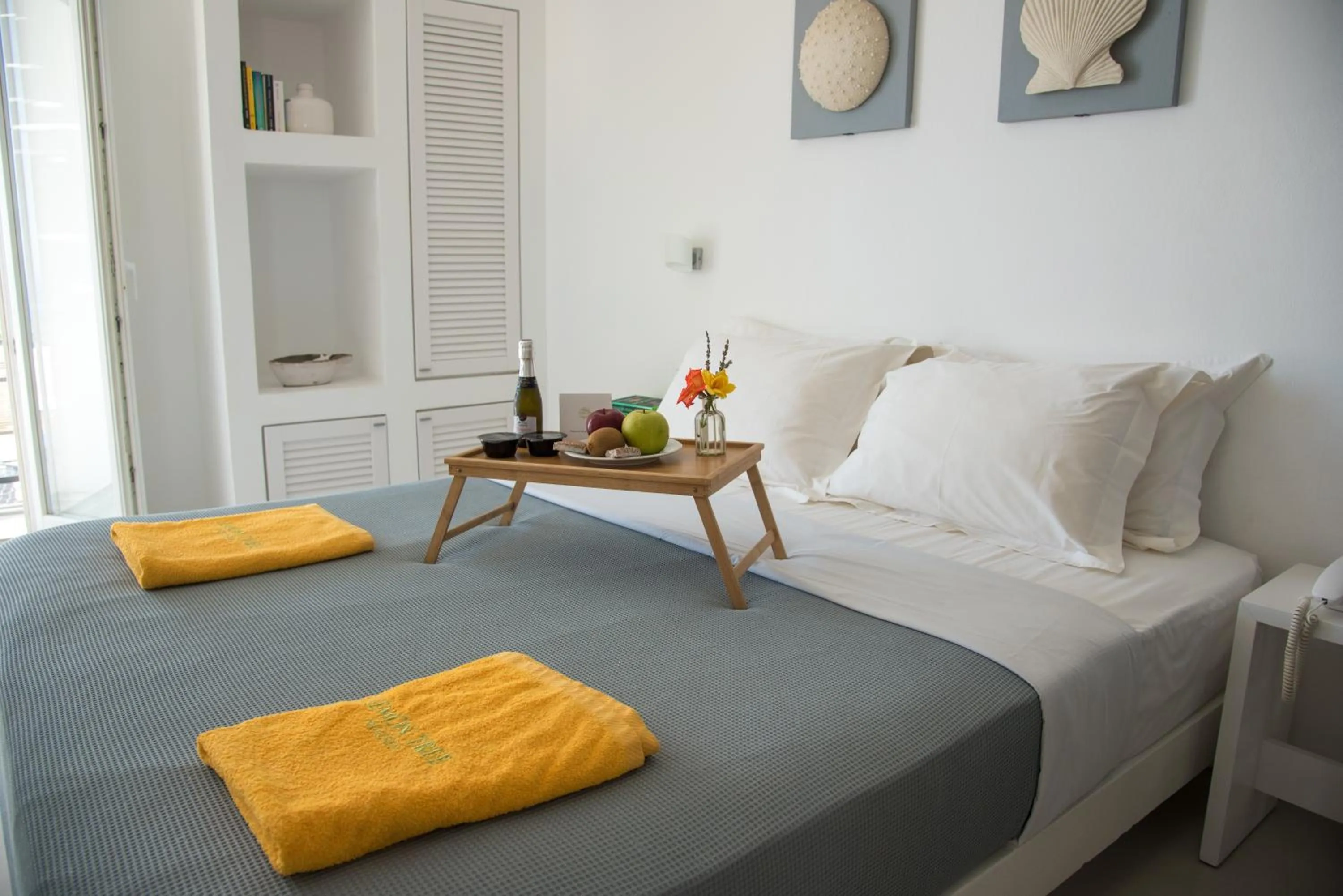 Bed in Lemon Tree Houses