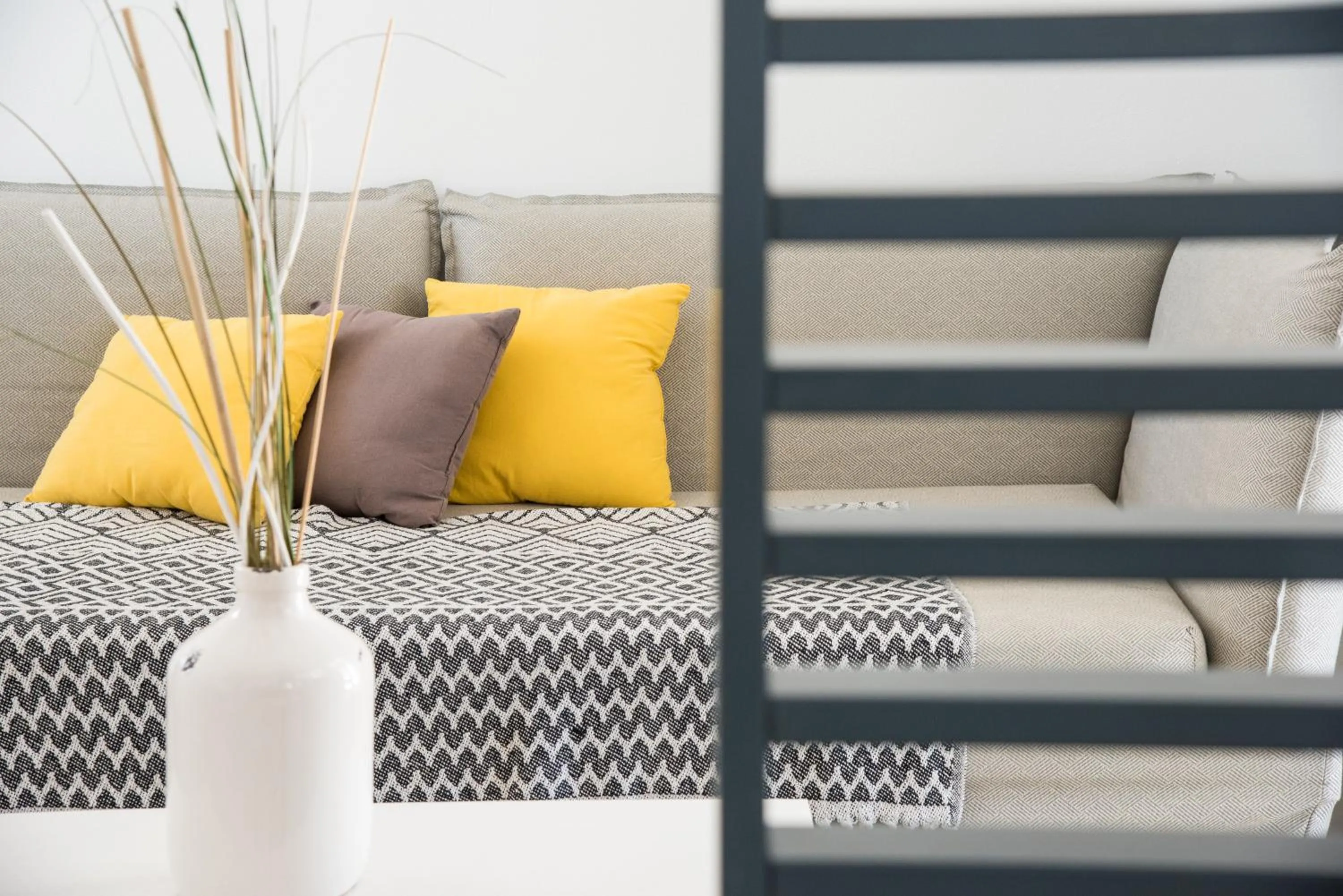 Living room, Bed in Lemon Tree Houses