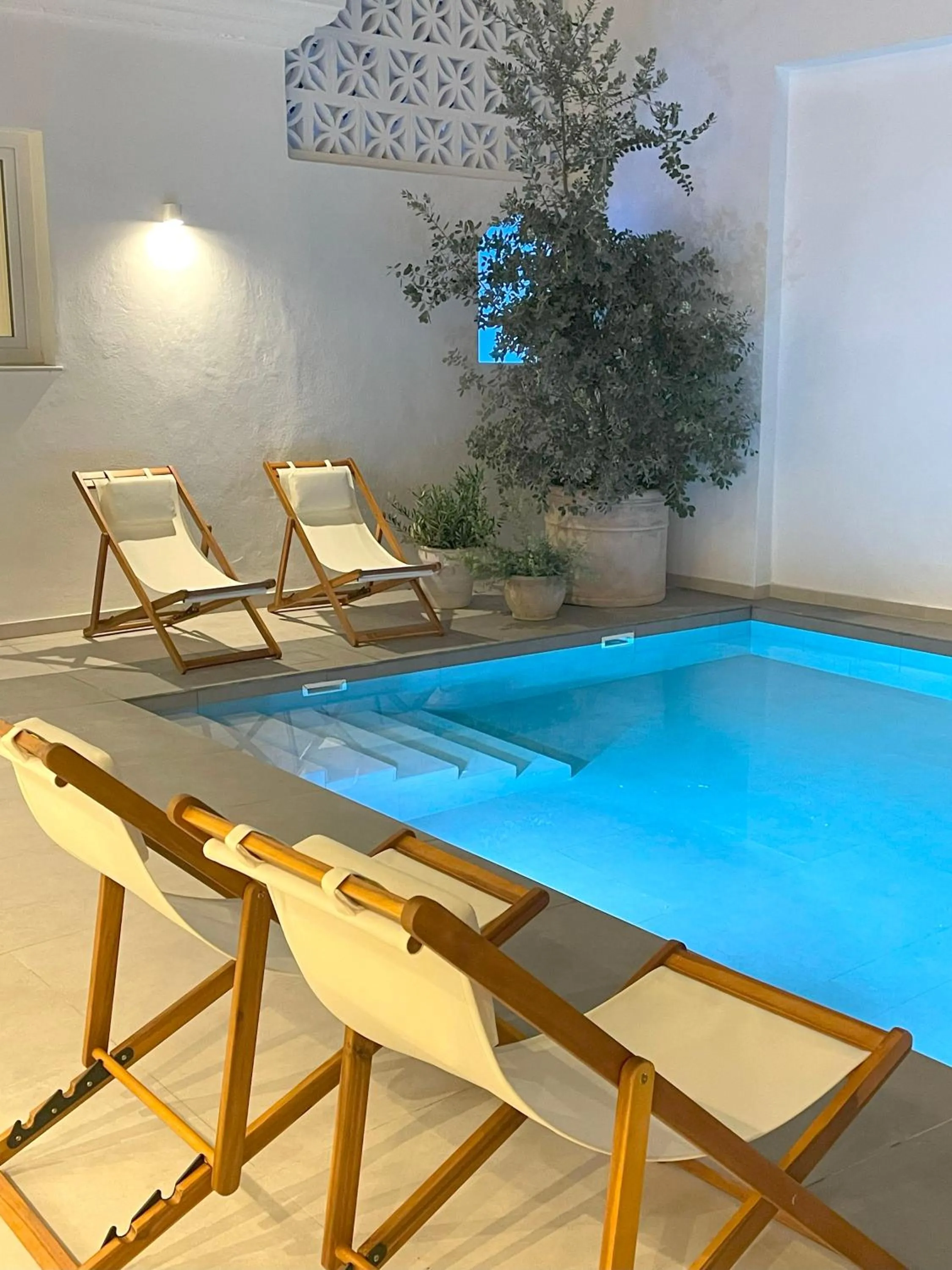 Swimming pool in Hotel Boutique Maram - Adults Only