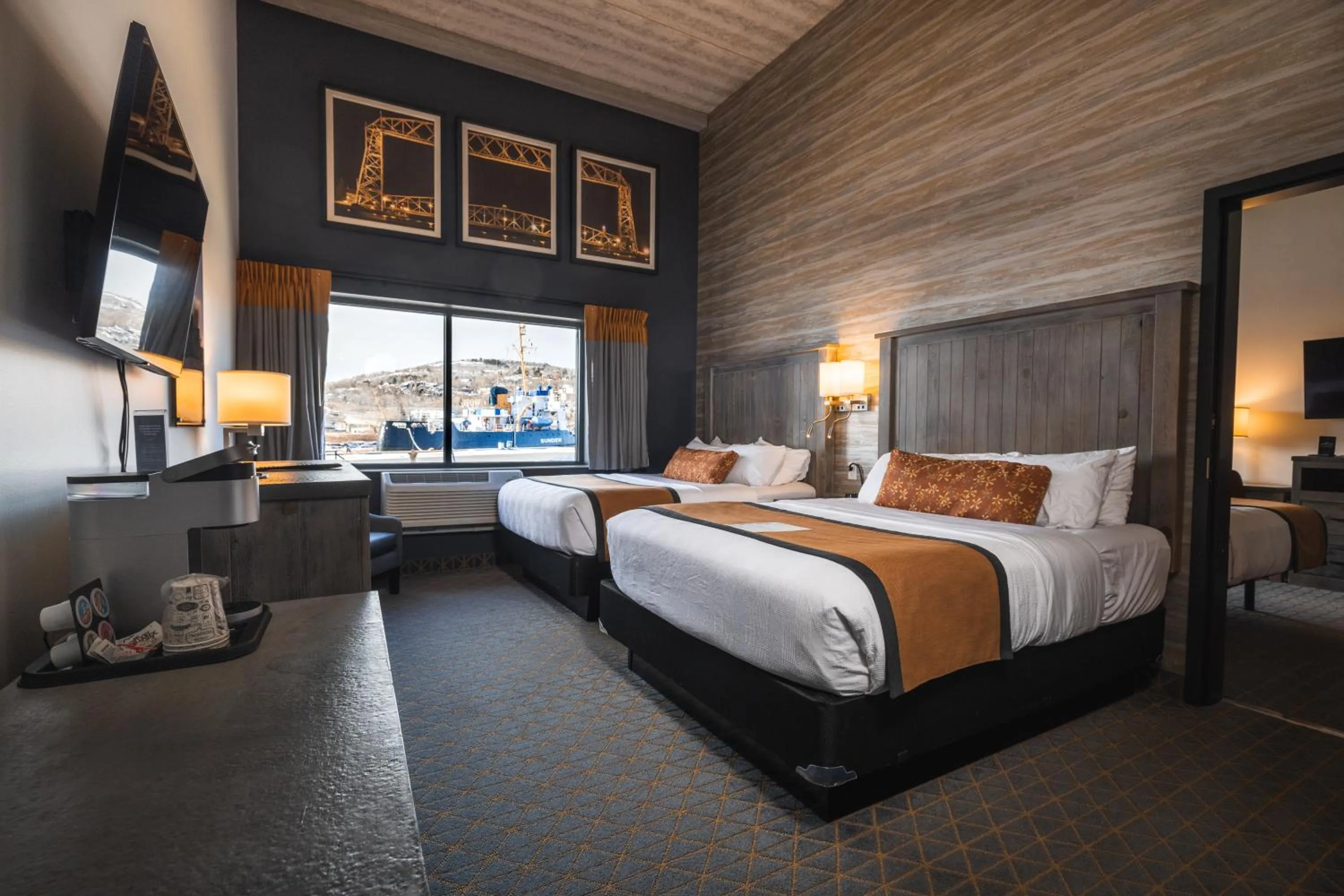 Bed in Pier B Resort