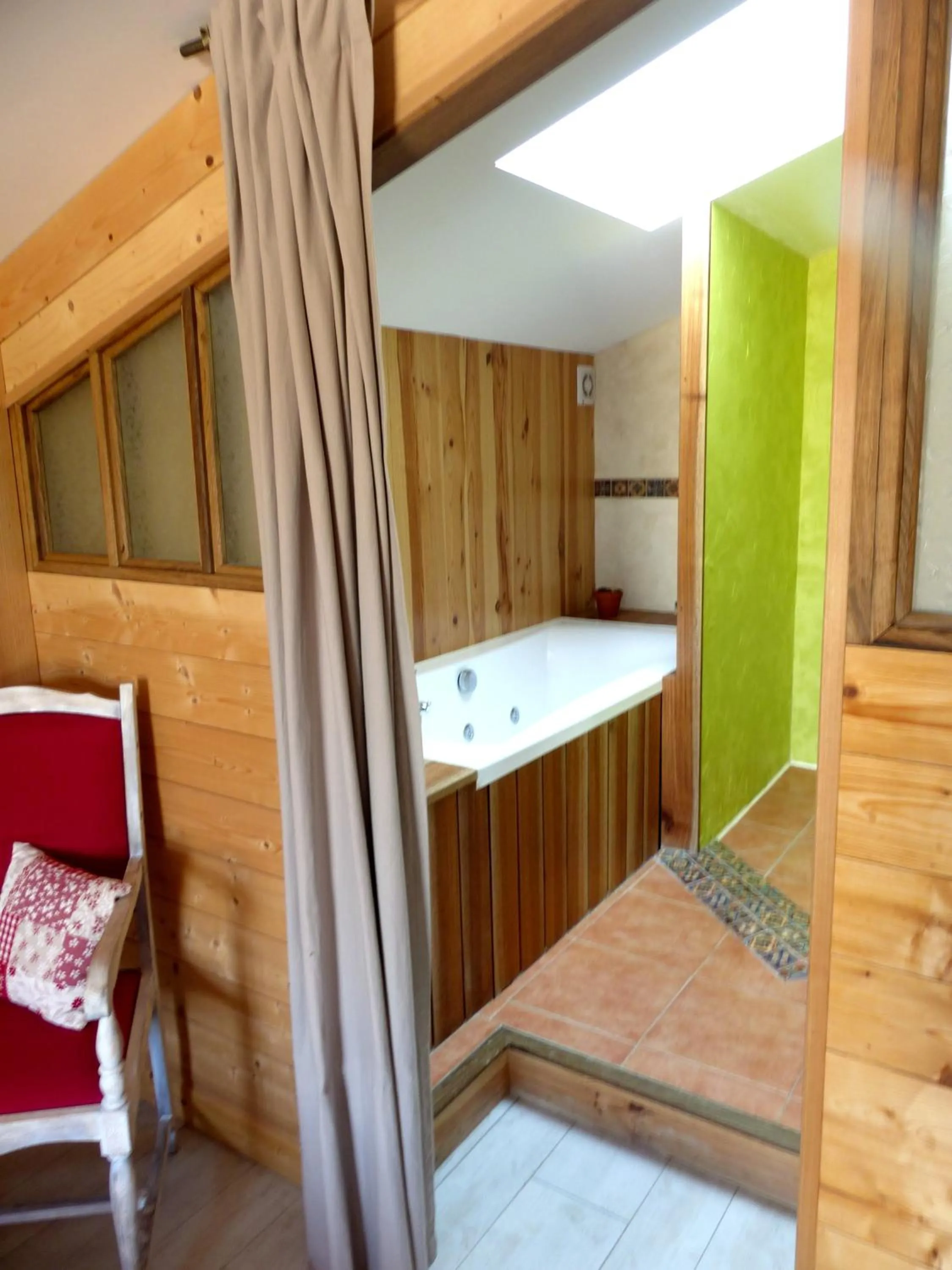 Bathroom in Le Jardin des Pierres Brunes