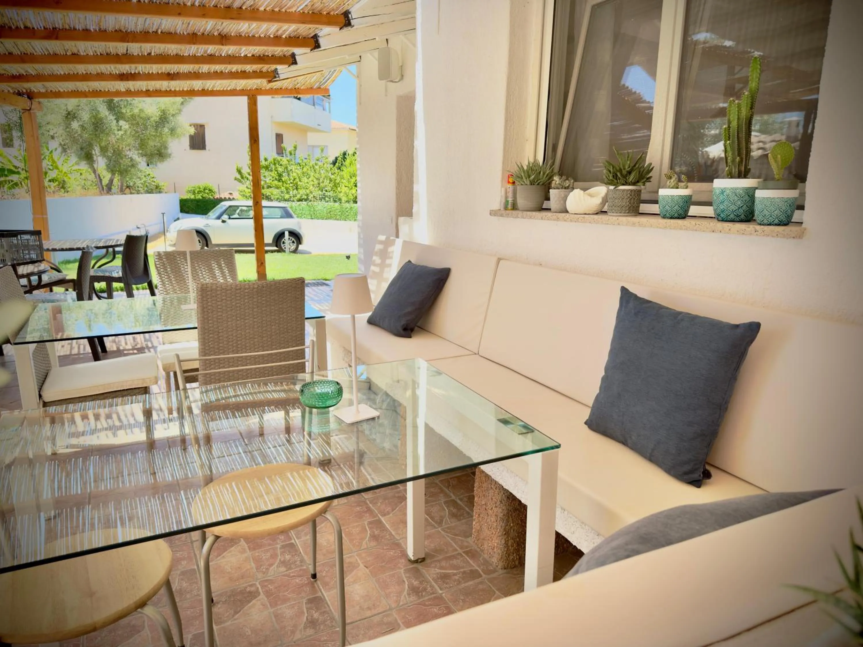 Patio in bbolbia - bed and breakfast