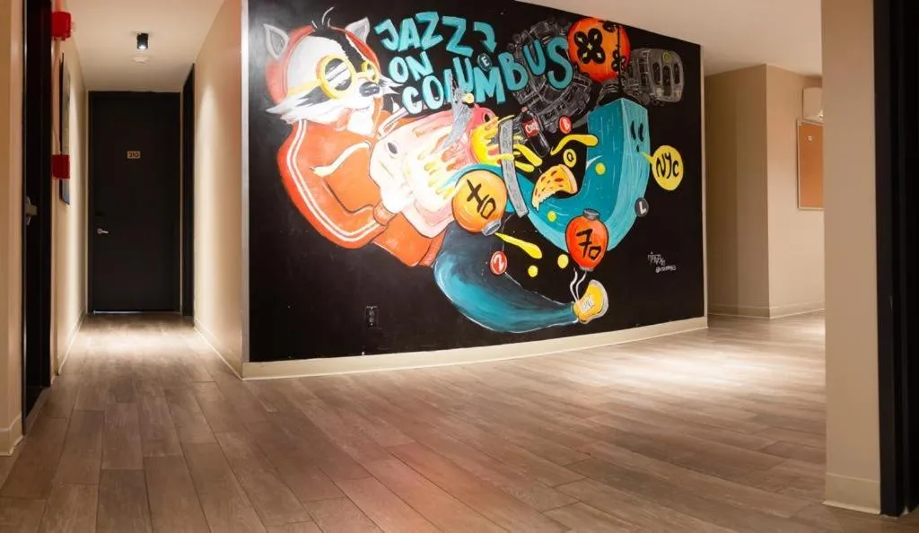 Jazz on Columbus Circle Hostel