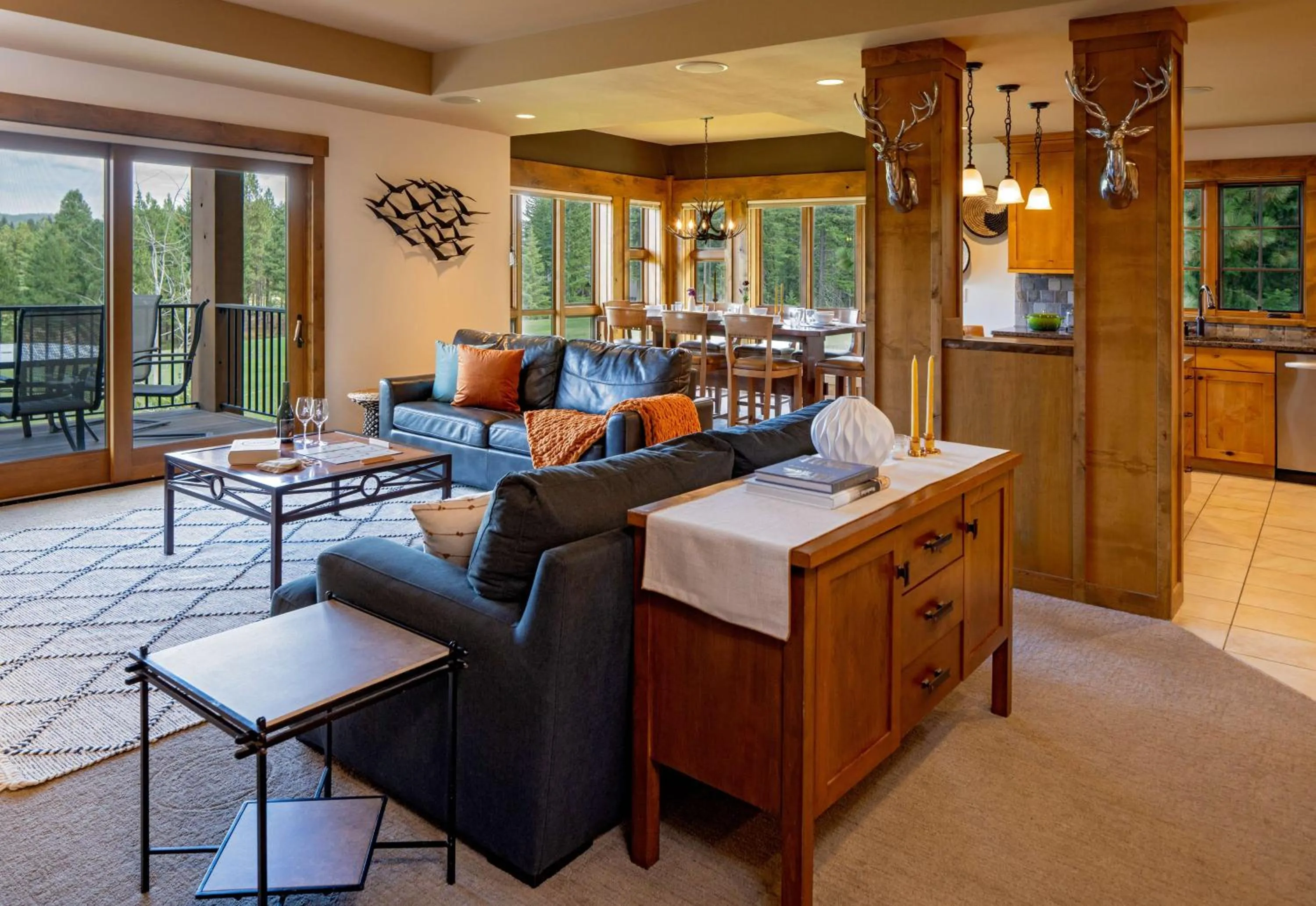 Photo of the whole room in Suncadia Resort