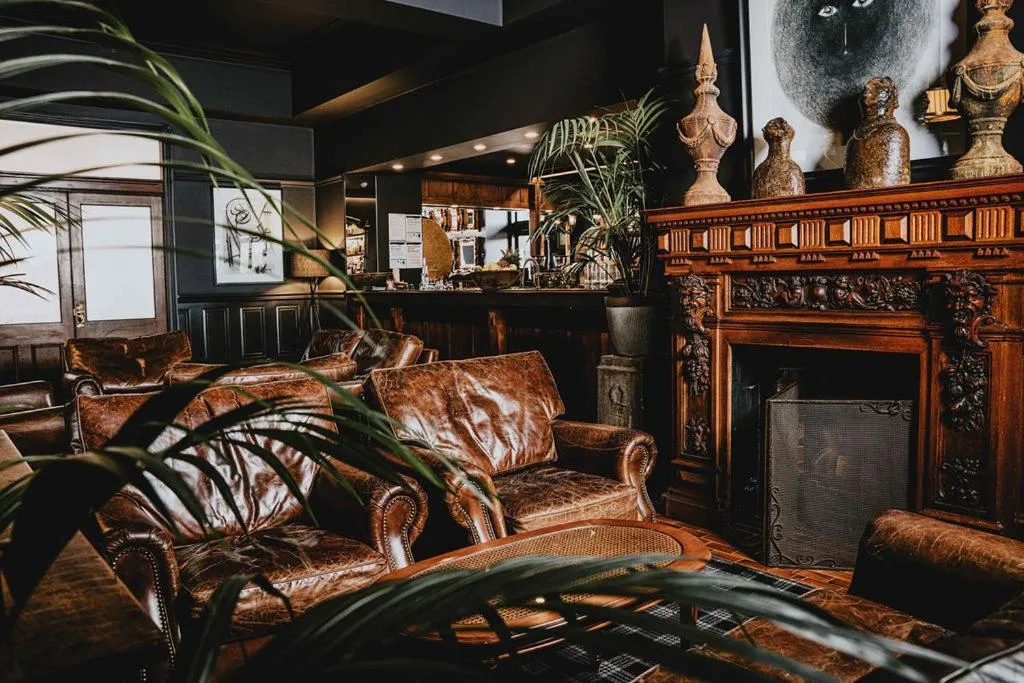 Seating area in Hotel Bellinzona Daylesford
