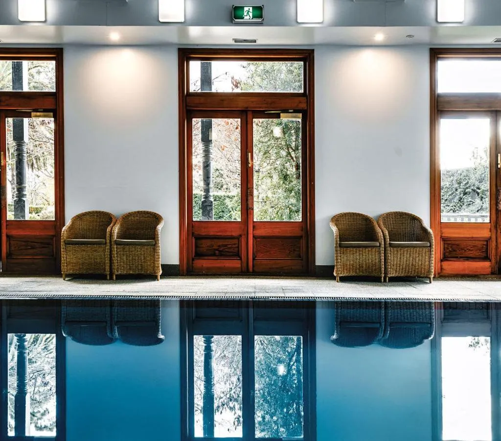 Swimming pool in Hotel Bellinzona Daylesford