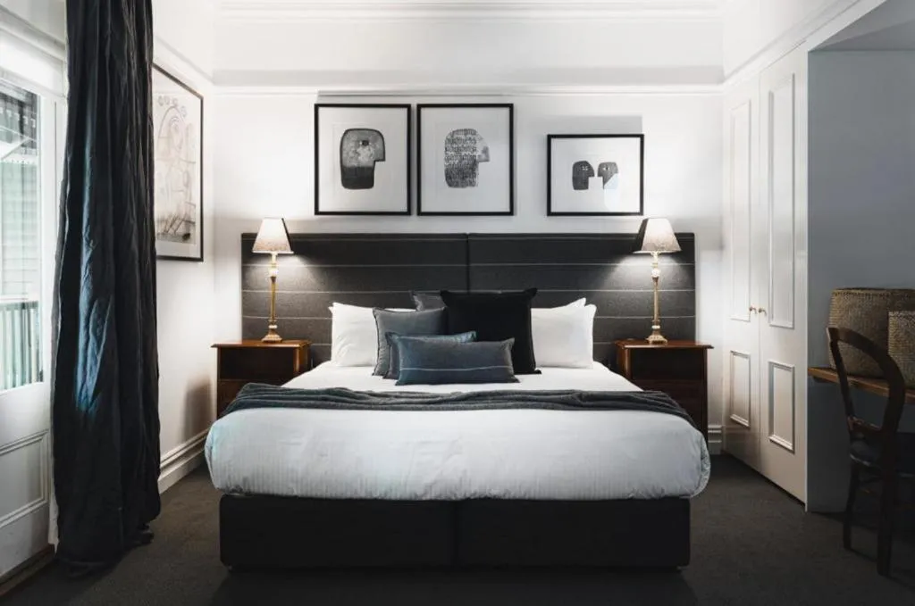 Bed in Hotel Bellinzona Daylesford