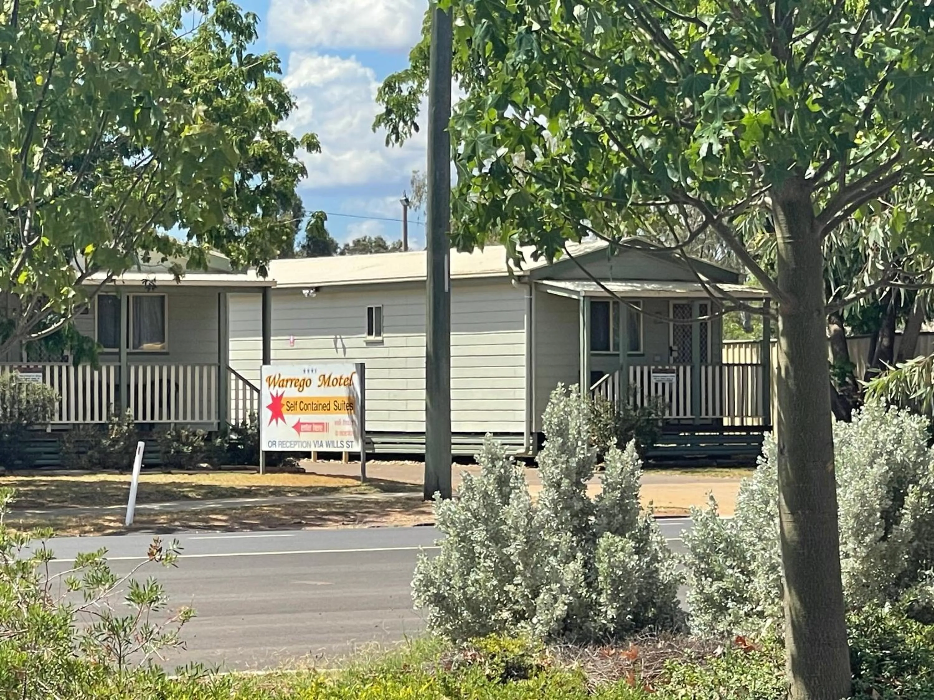 Day in Warrego Motel