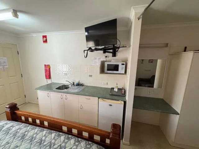 TV and multimedia in Warrego Motel